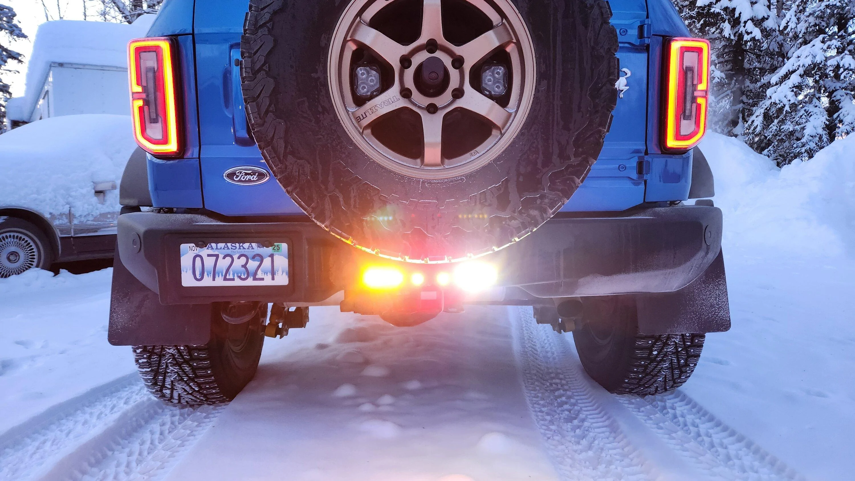 Ford Bronco Rear (red) fog light & Amber/White strobes installed 20240201_170810