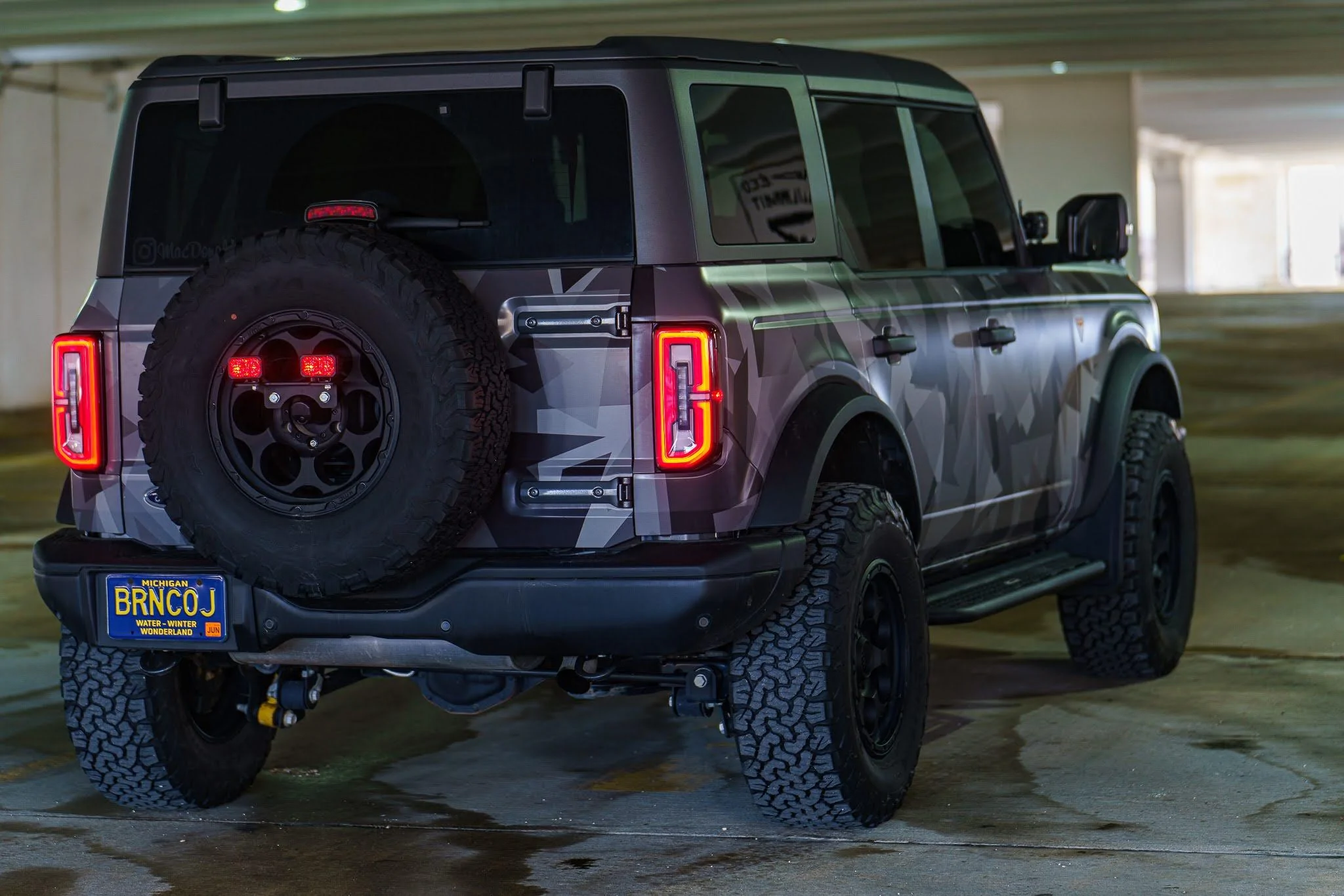 Ford Bronco 3rd brake light options (not the ring!) JBronDDLghts4_FB