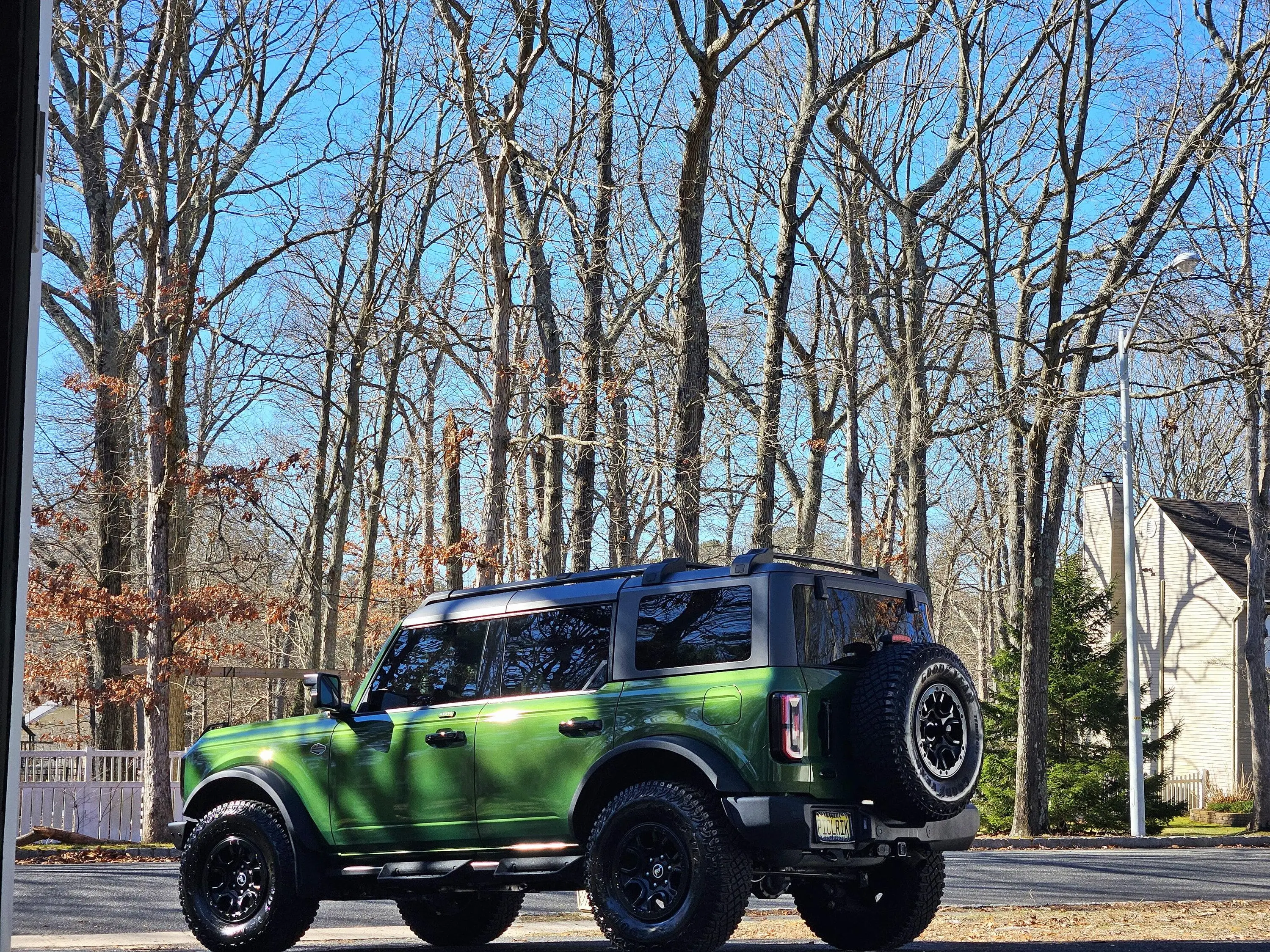 Ford Bronco ERUPTION GREEN Bronco Club 20240205_130821-picsay