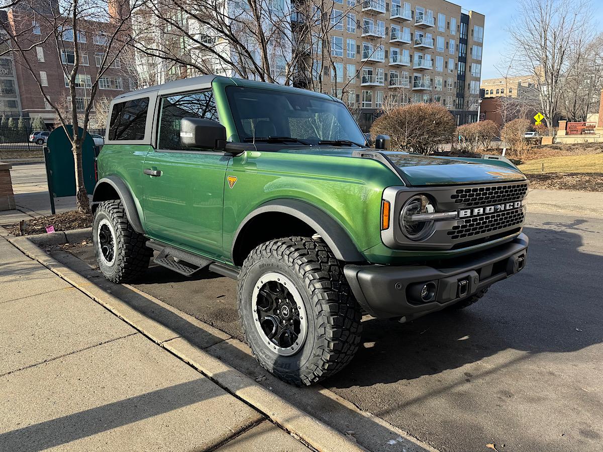 Ford Bronco ERUPTION GREEN Bronco Club IMG_1509