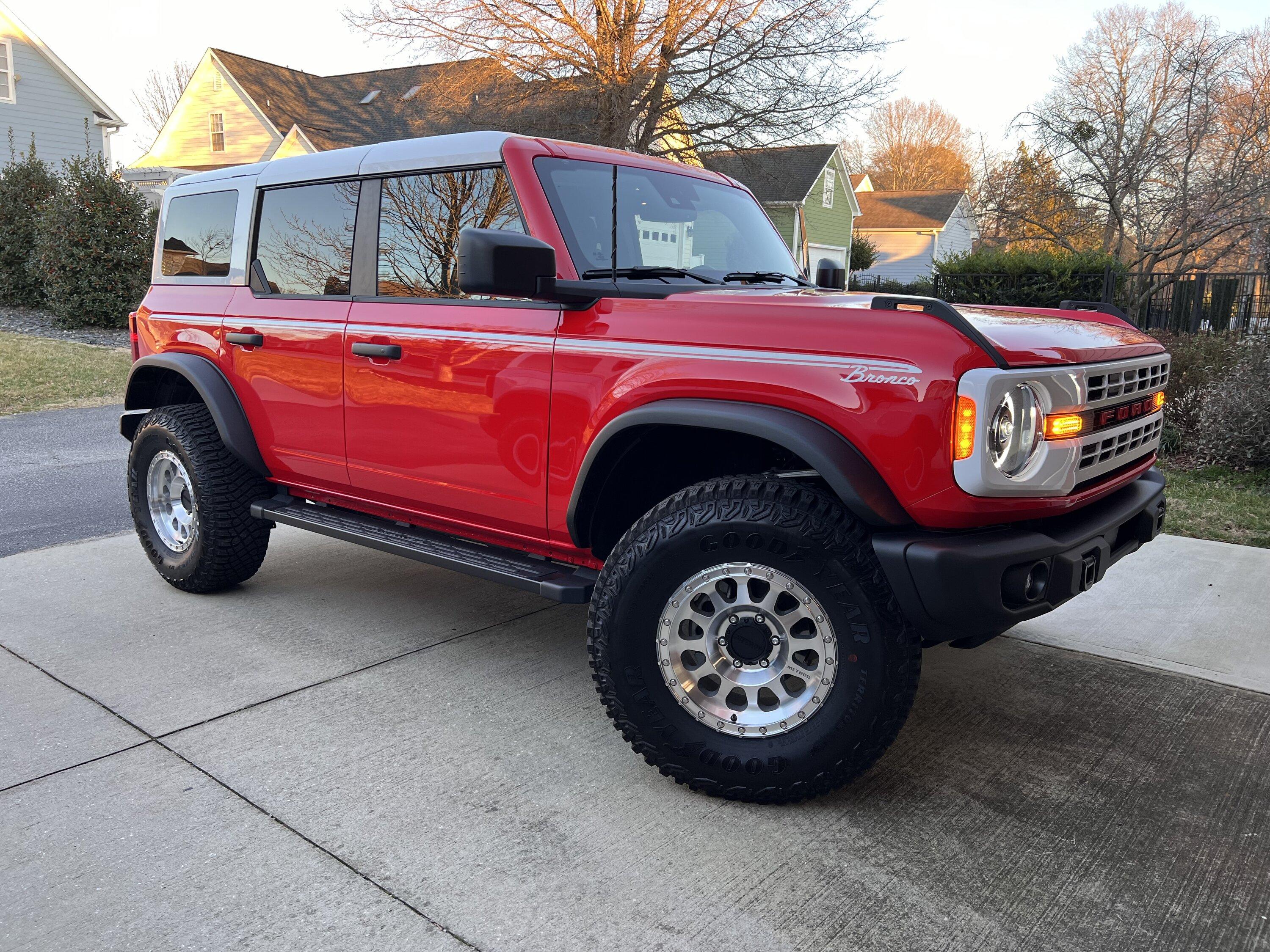 Ford Bronco HERITAGE EDITION Bronco Club IMG_3710