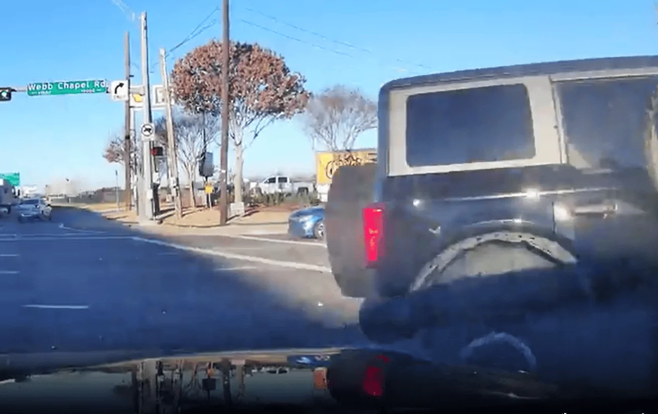 Ford Bronco Bronco ran the red light wham