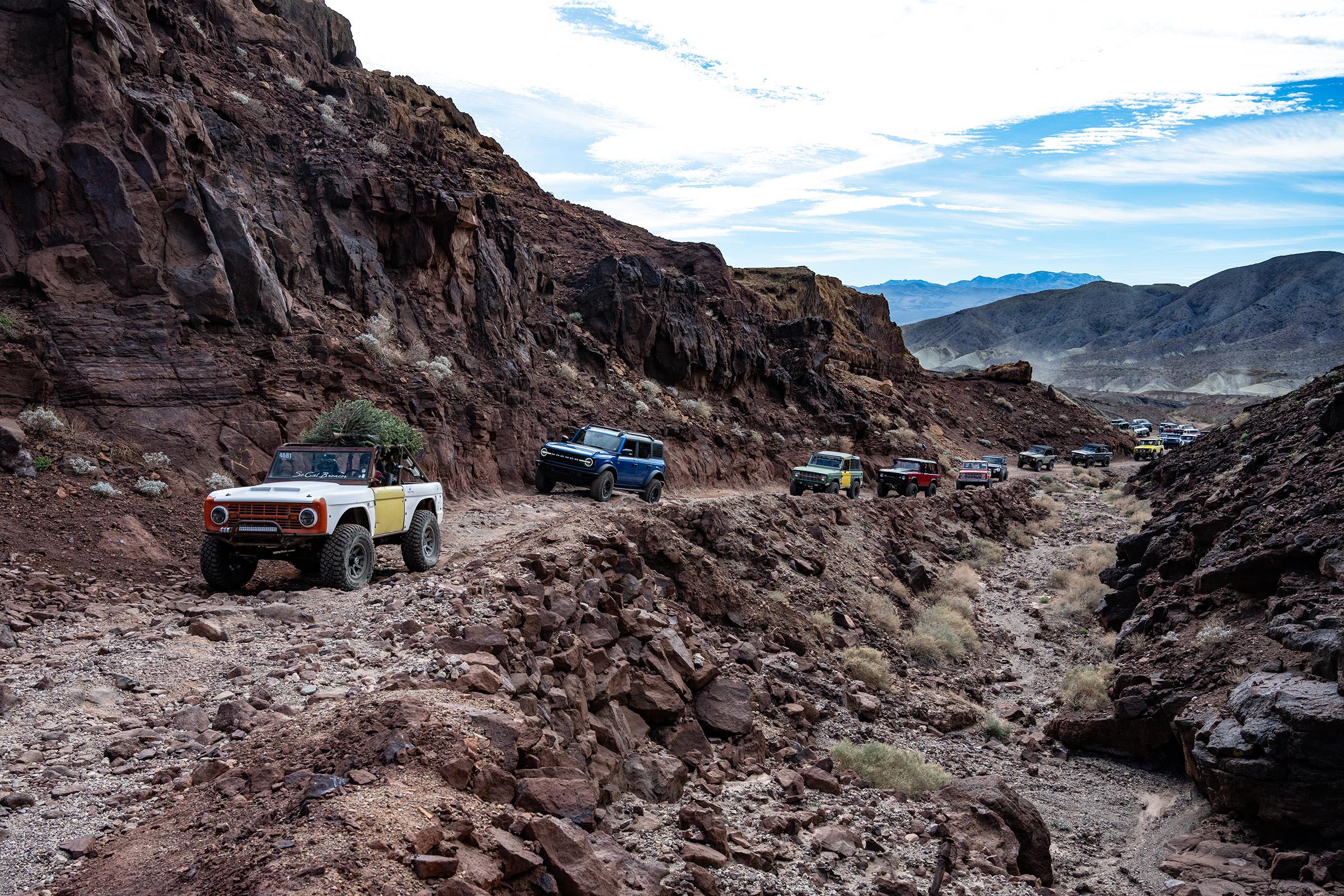 Ford Bronco Wheeling Calico Mountains with So Cal Broncos DTS_6679X-2400w