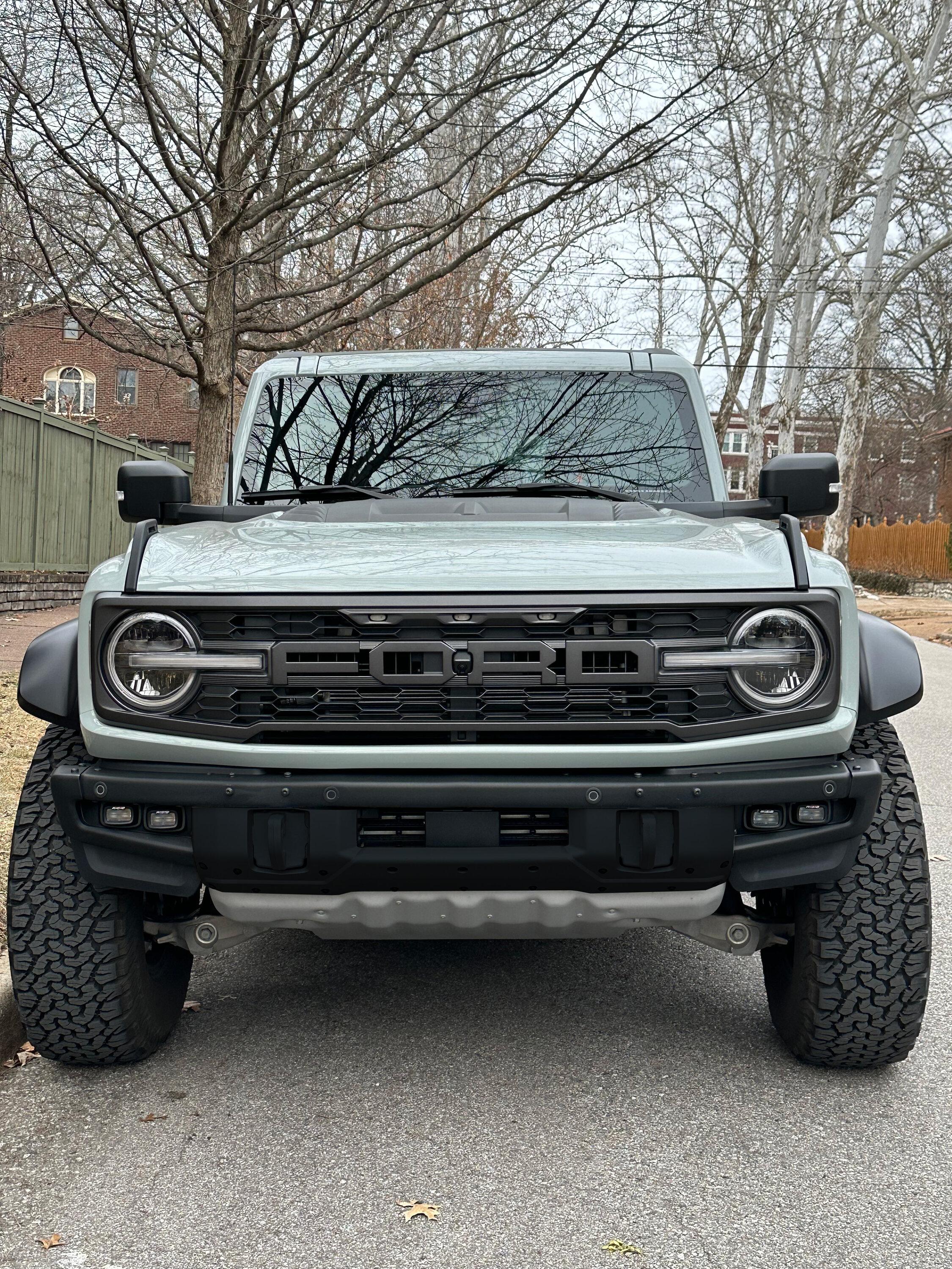 Ford Bronco Front Bumper Replace and Paint (Bronco Raptor) IMG_1788F