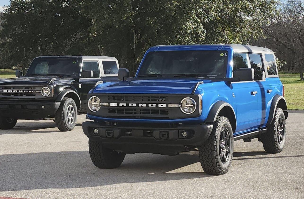 Ford Bronco Ultimate Black Diamond Non-Sasquatch pics thread 716D07E6-5B21-4274-B3AF-5A2941A3F79B