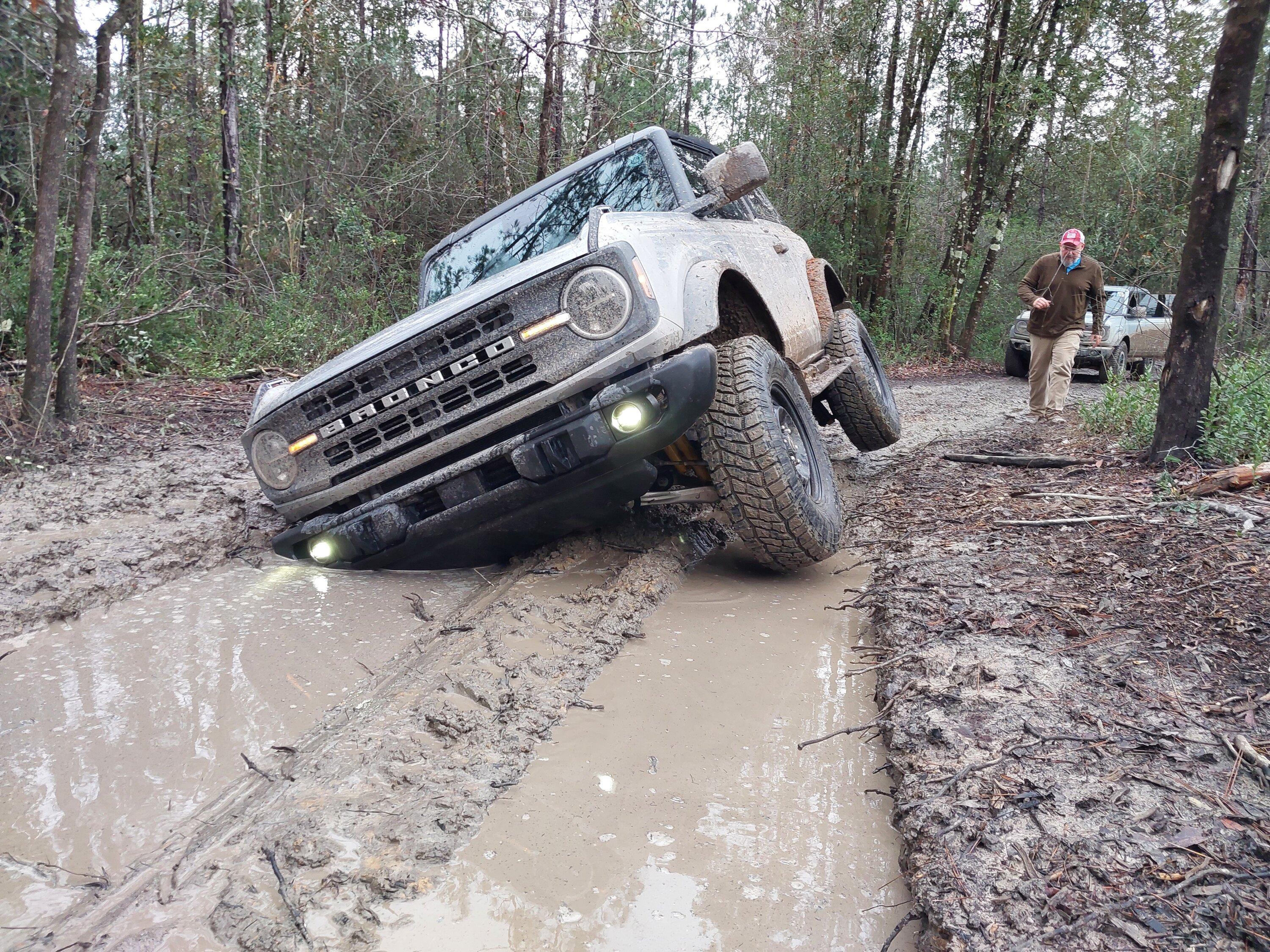 Ford Bronco Ultimate Black Diamond Non-Sasquatch pics thread 20231126_134824