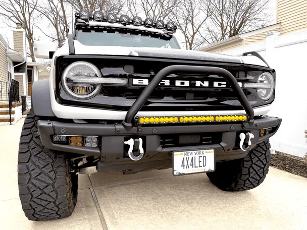 Ford Bronco 30 inch bumper mounted light bars. Show em!! 1707710294108