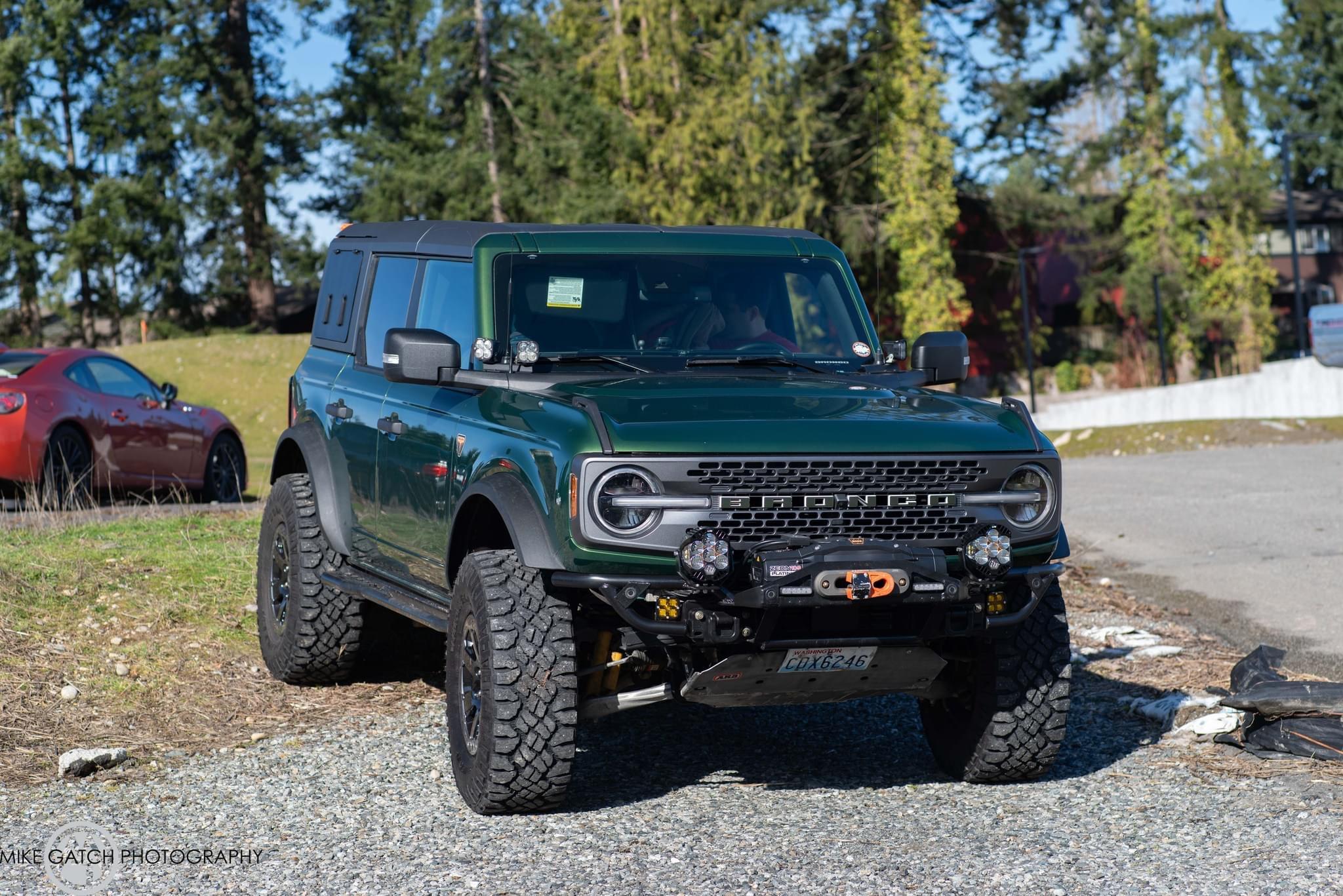Ford Bronco Anyone running 2 lights on the front bumper? IMG_5377