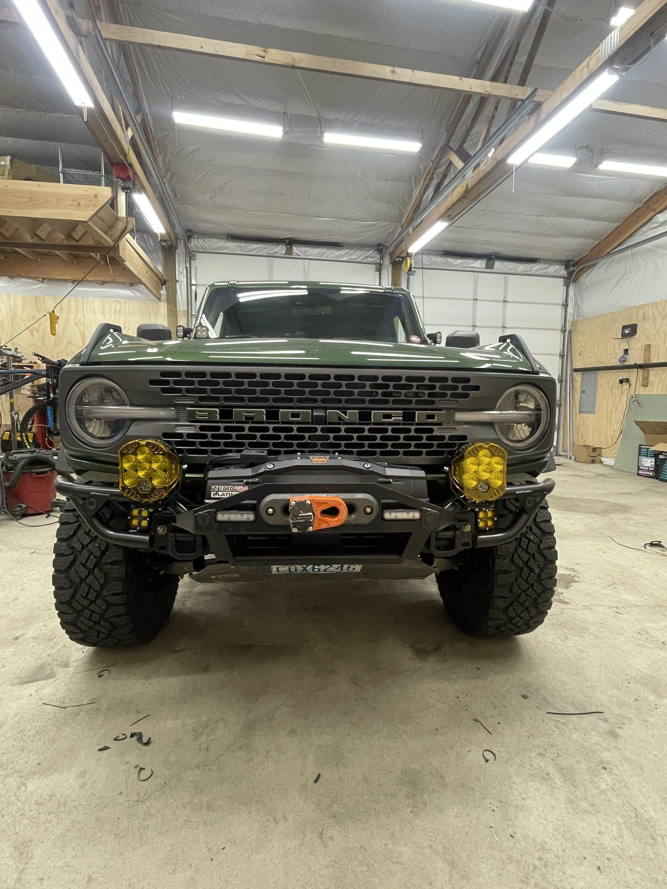 Ford Bronco Anyone running 2 lights on the front bumper? IMG_5287