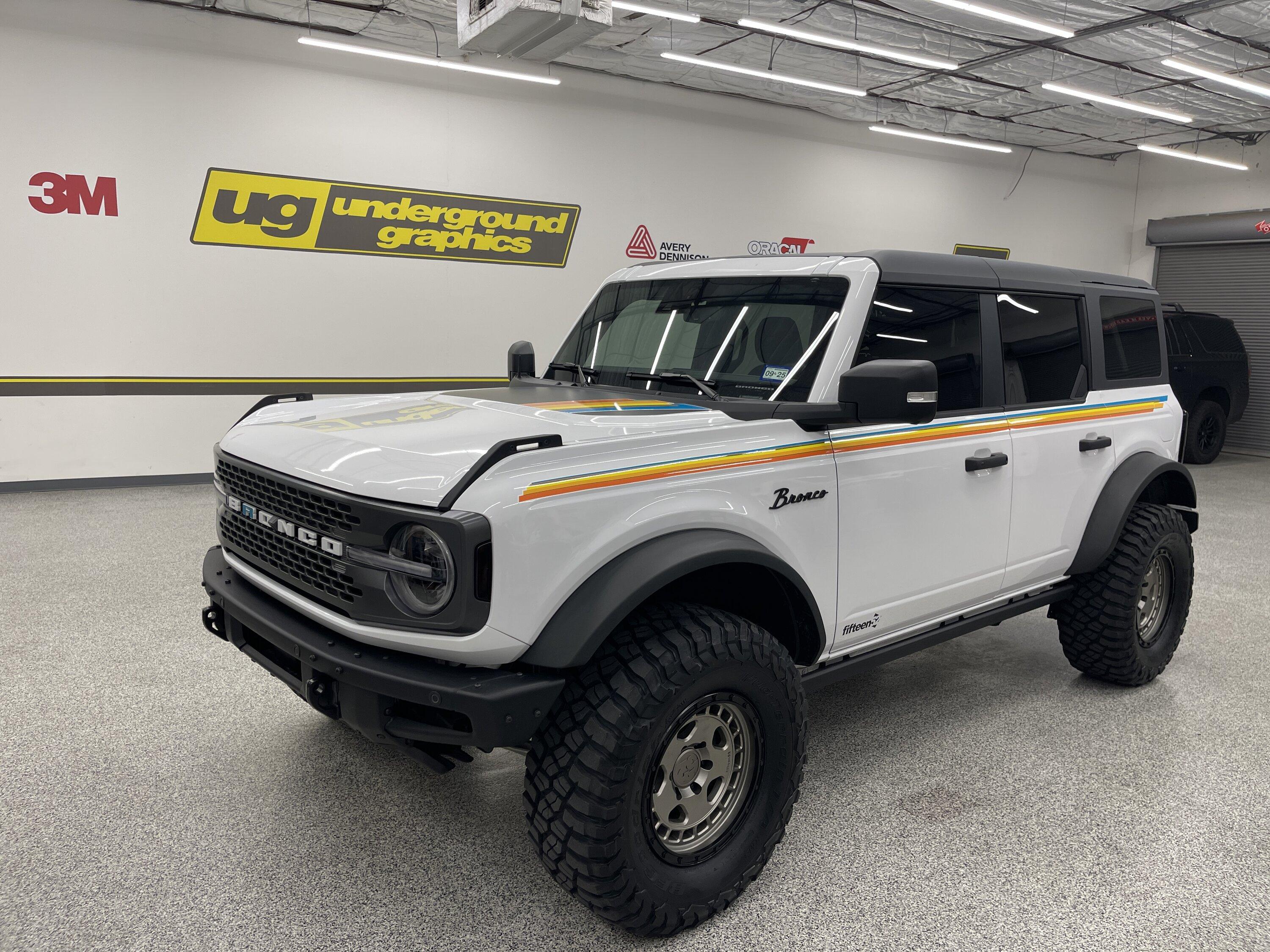 Ford Bronco Ford Bronco Cutback Stripe Kit IMG_5850.JPG
