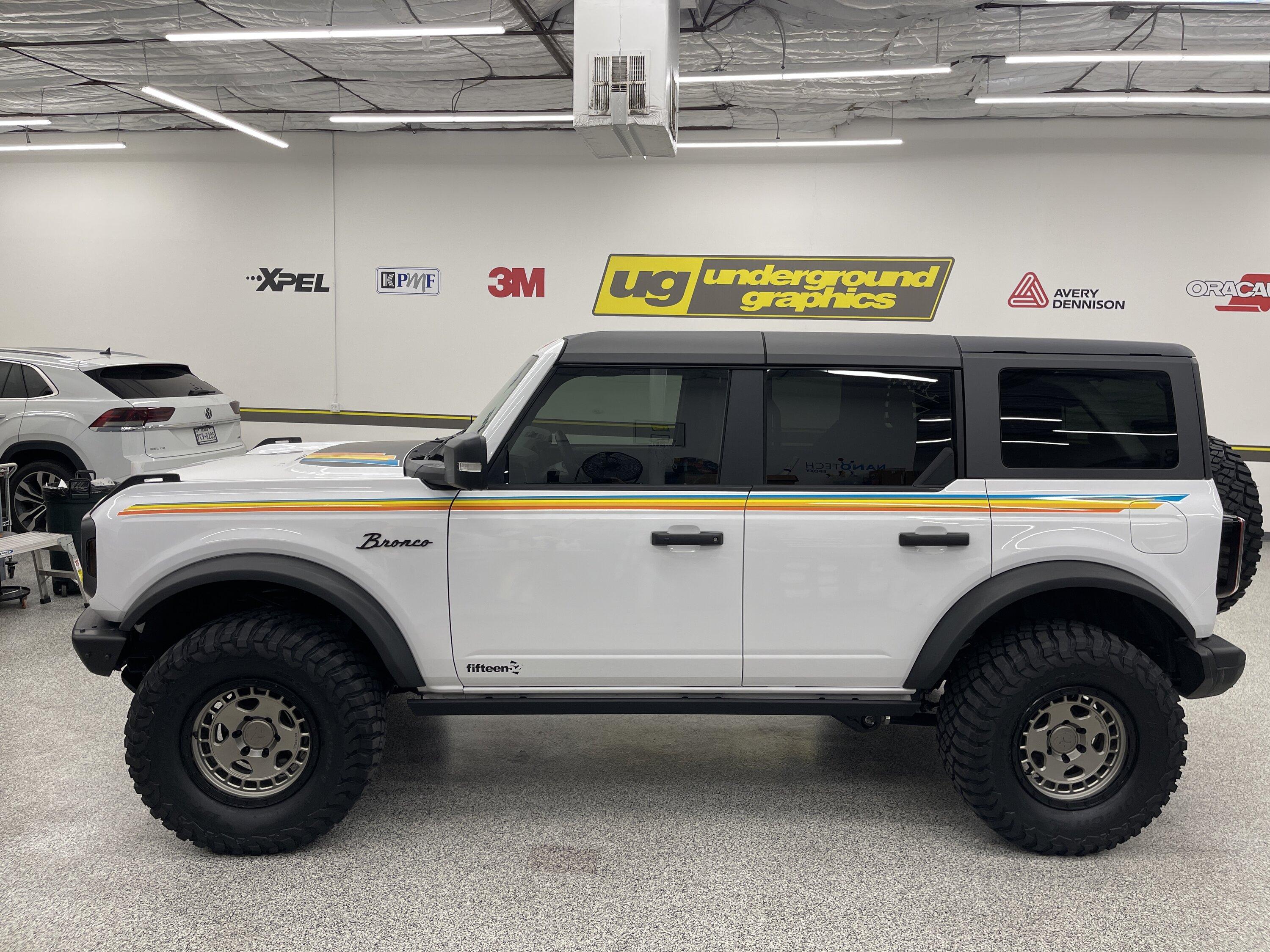 Ford Bronco Ford Bronco Cutback Stripe Kit IMG_5853.JPG