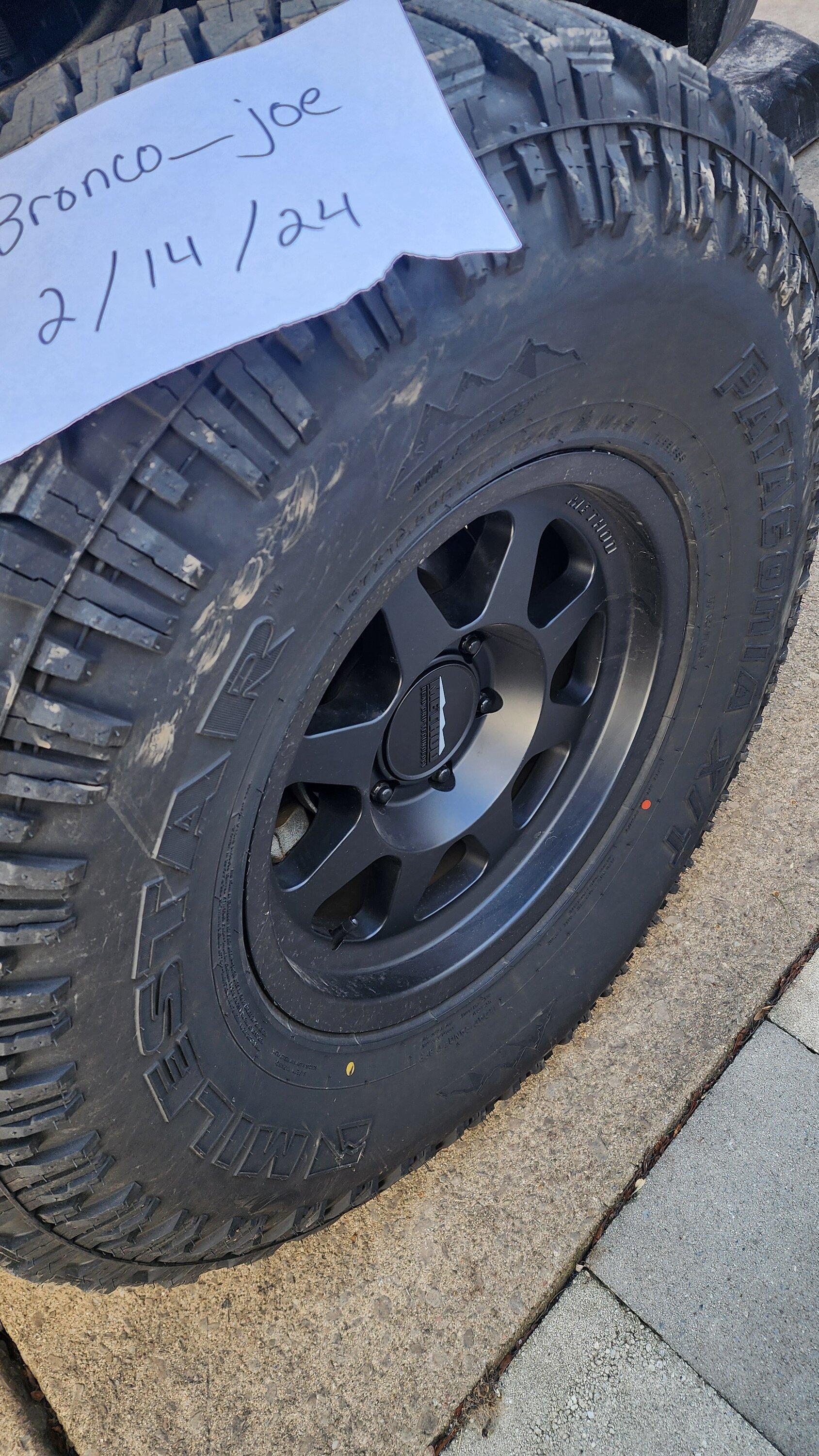 Ford Bronco 37s on method 701 qty5 $1800 20240214_102214