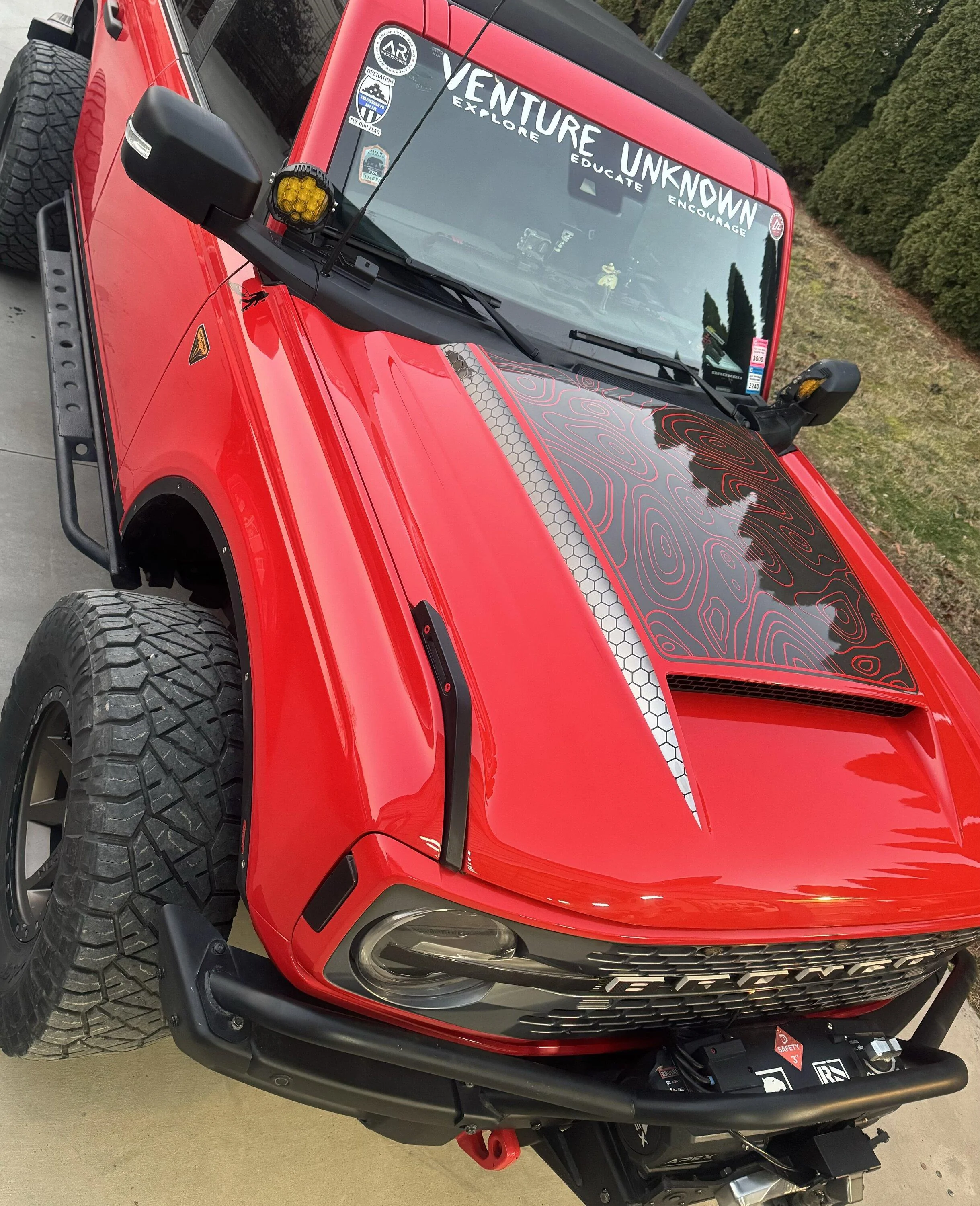 Ford Bronco Cervini Stalker Hood IMG_8086