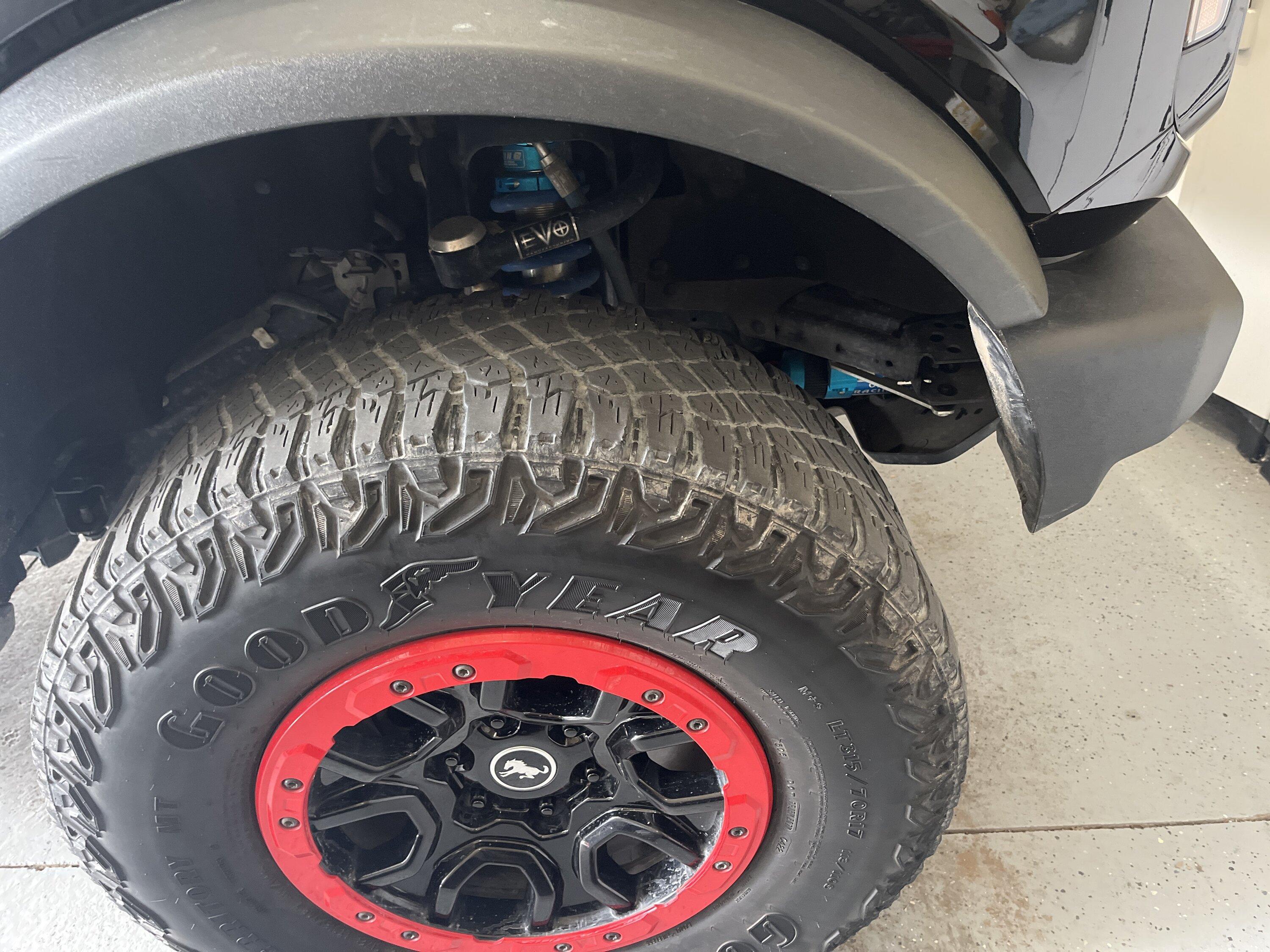 Ford Bronco Wildtrax Black Widow image