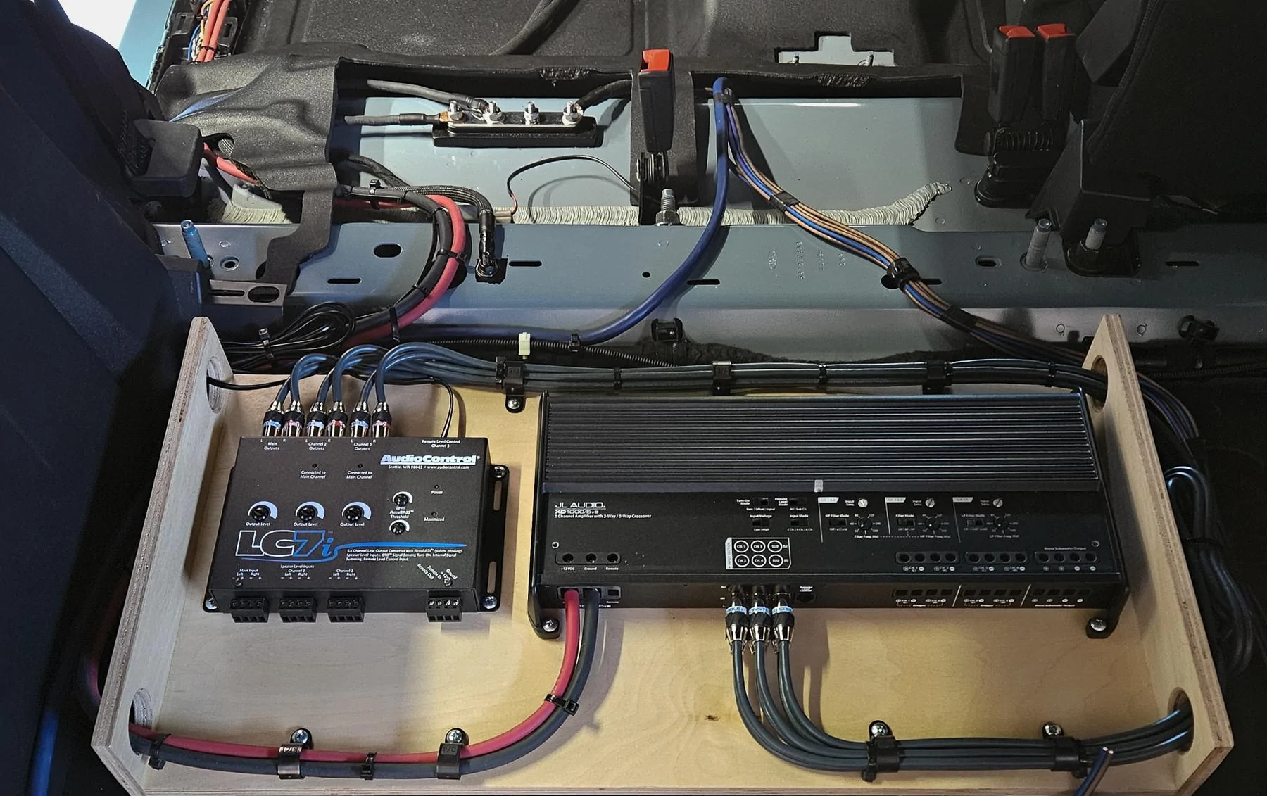 Ford Bronco Bronco Badlands Full Stereo Upgrade Project Complete Badlands Stereo Install-11