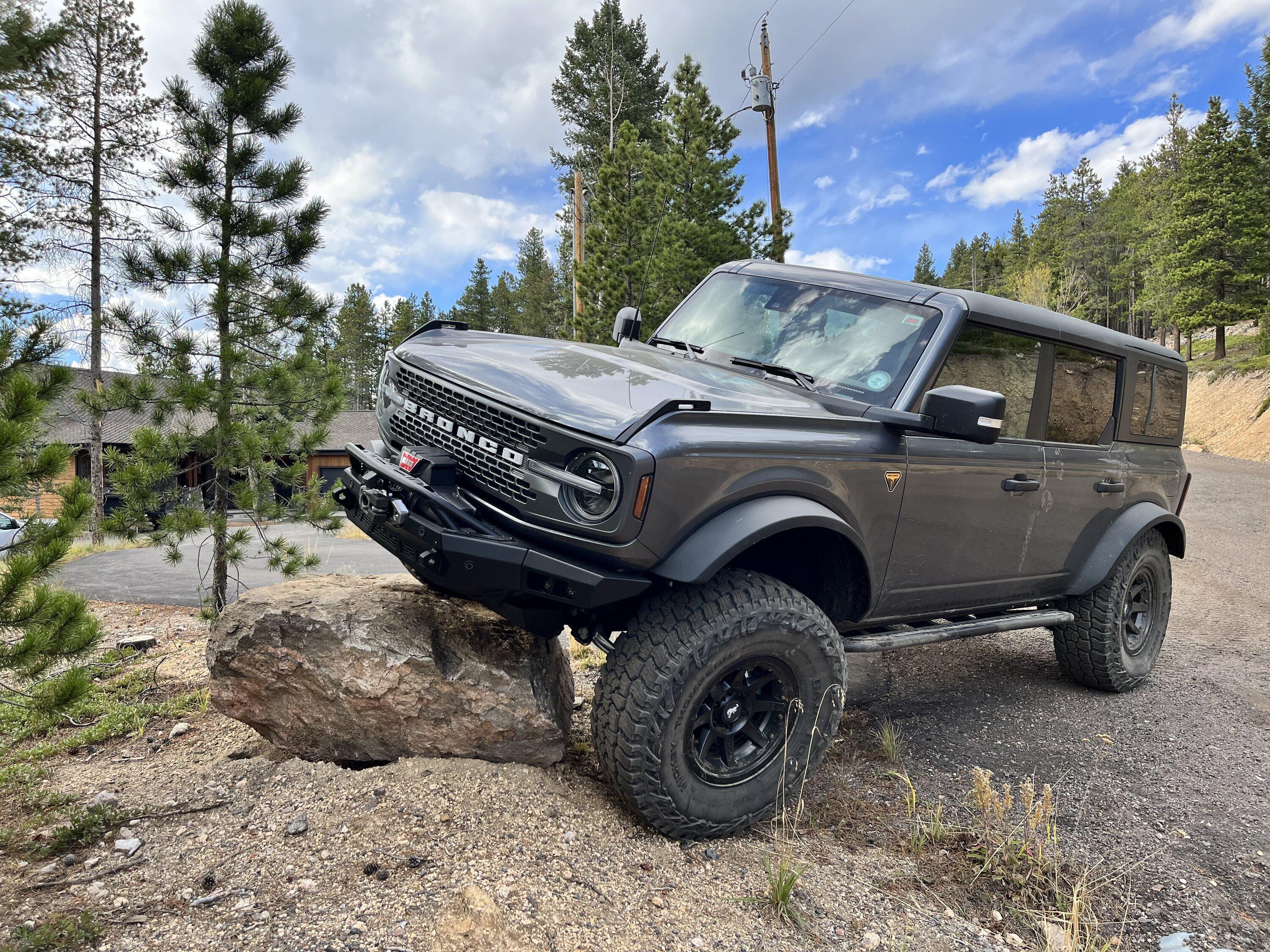 Ford Bronco Help needed for bumper and winch IMG_2326