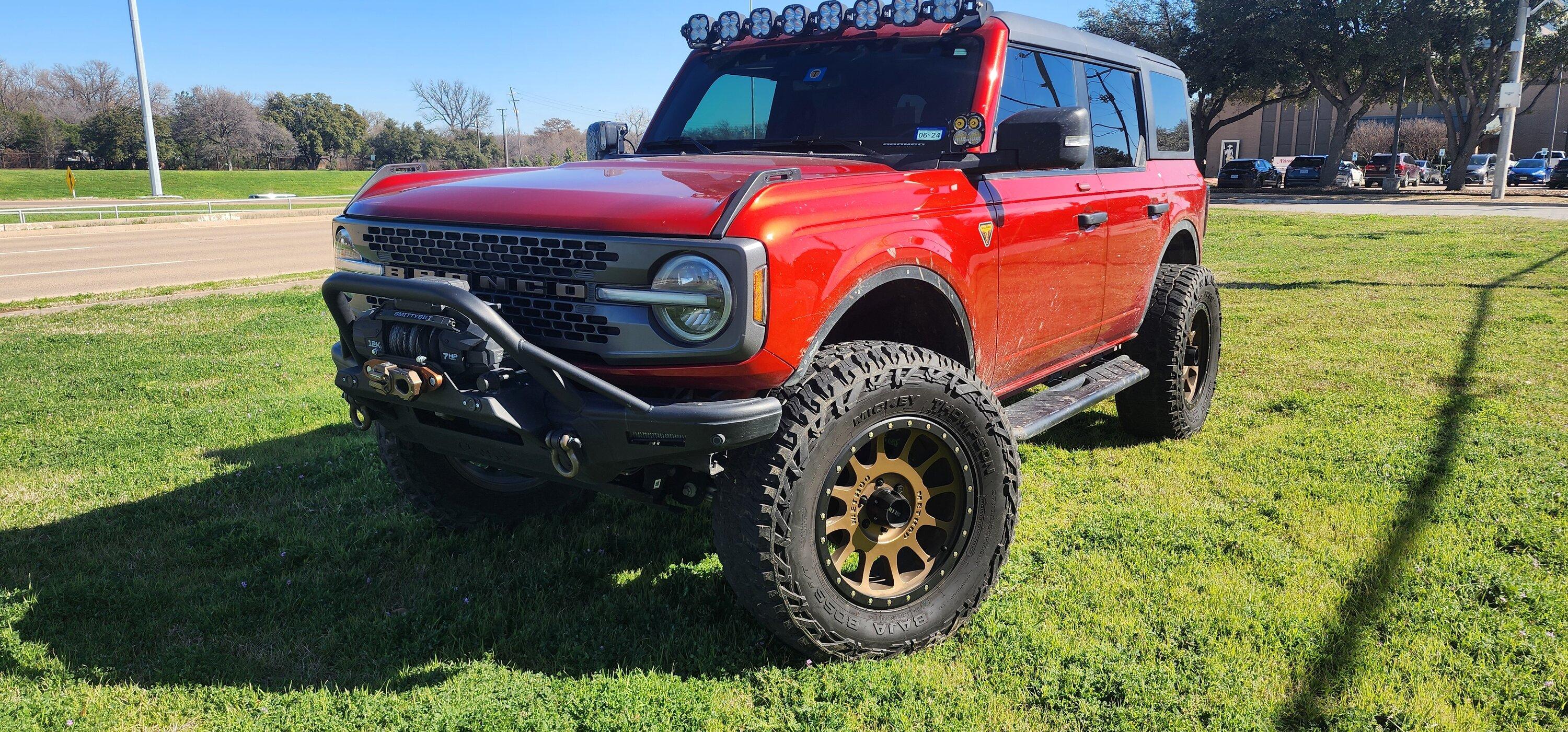Ford Bronco Bronze Bronco emblems and method 703s 20240219_105227