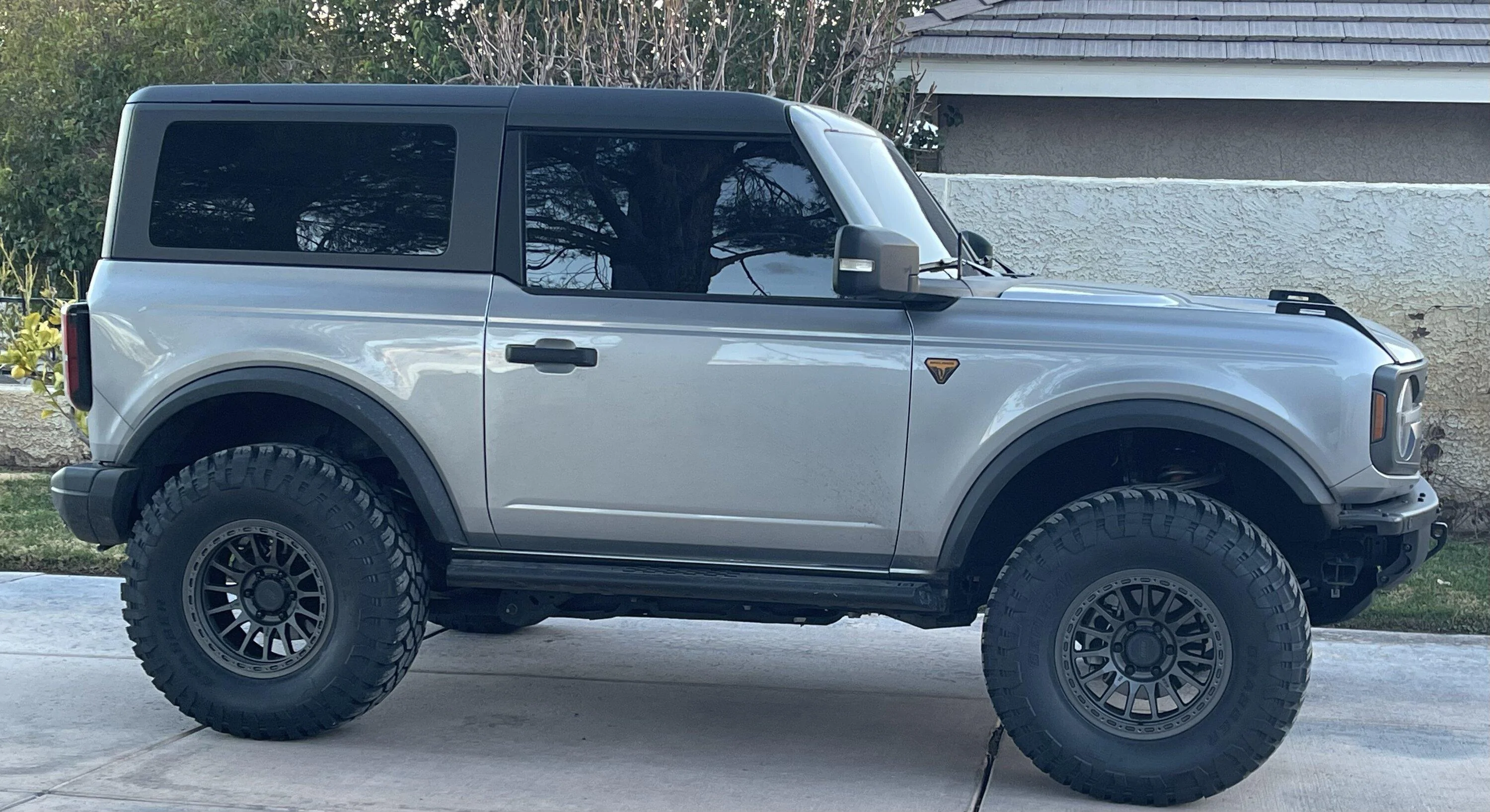 Ford Bronco Show me your Gray Wheels IMG_5071