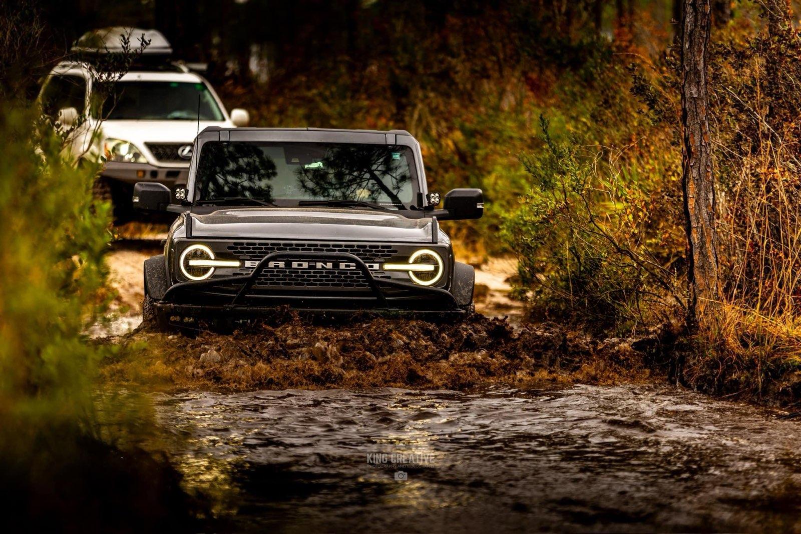 Ford Bronco Conquering the Ocala National Forest: A Bronco Adventure with Muddy Mishaps and Shelter Lessons 1000016758