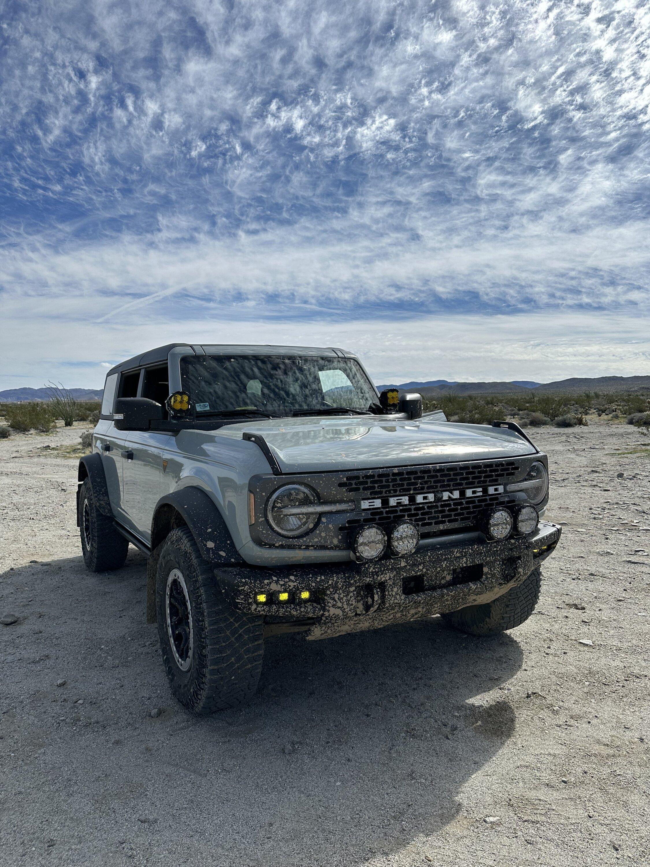 Ford Bronco Anyone running 2 lights on the front bumper? IMG_0108