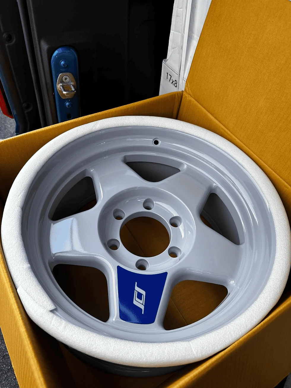 Ford Bronco Show me your Gray Wheels 1708716264376