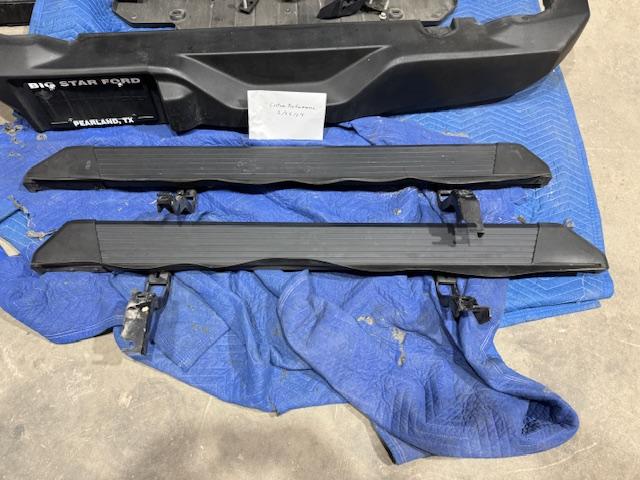 Ford Bronco Base SAS bumpers and side steps - $200 IMG_5164.JPG