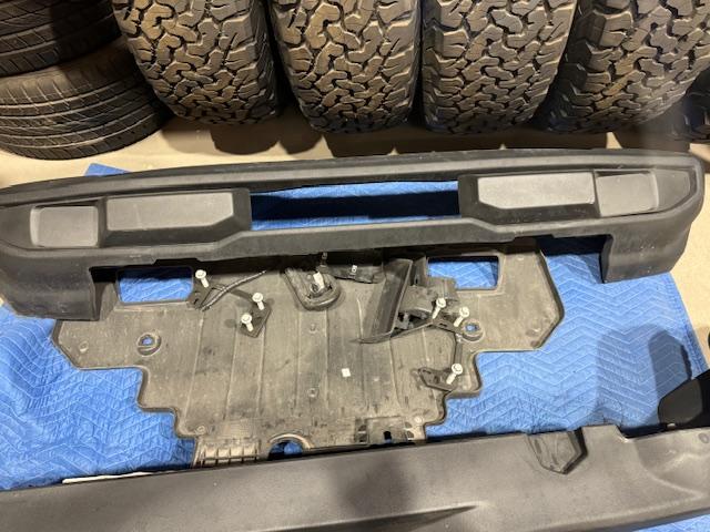 Ford Bronco Base SAS bumpers and side steps - $200 IMG_5166.JPG