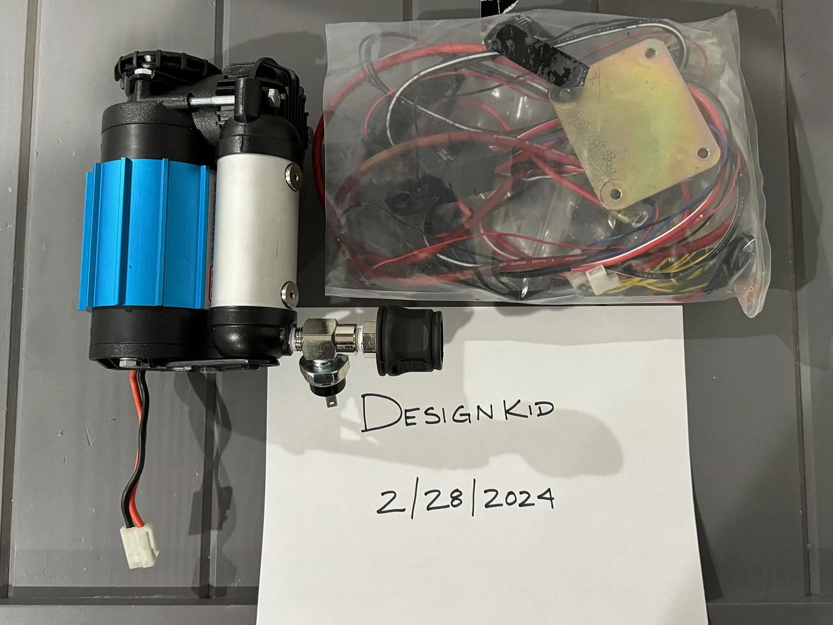 Ford Bronco FS - ARB Single Compressor - CKMA12 IMG_0393
