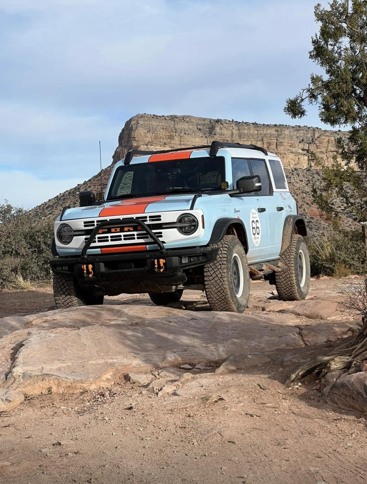 Ford Bronco CHALLENGE: GULF LIVERY BRONCO IMG_5965
