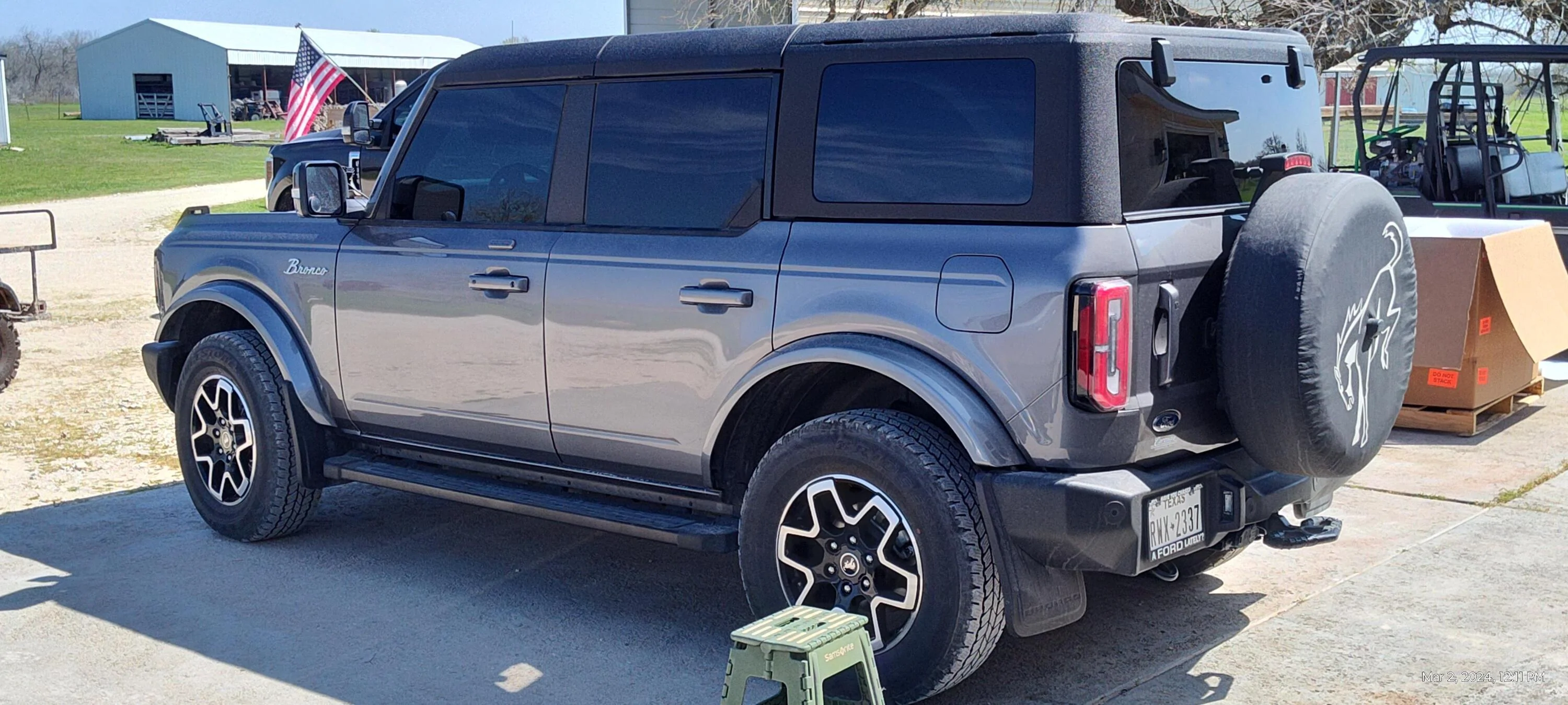 Ford Bronco Anderson Composites Hard Top installed LecdeJ3