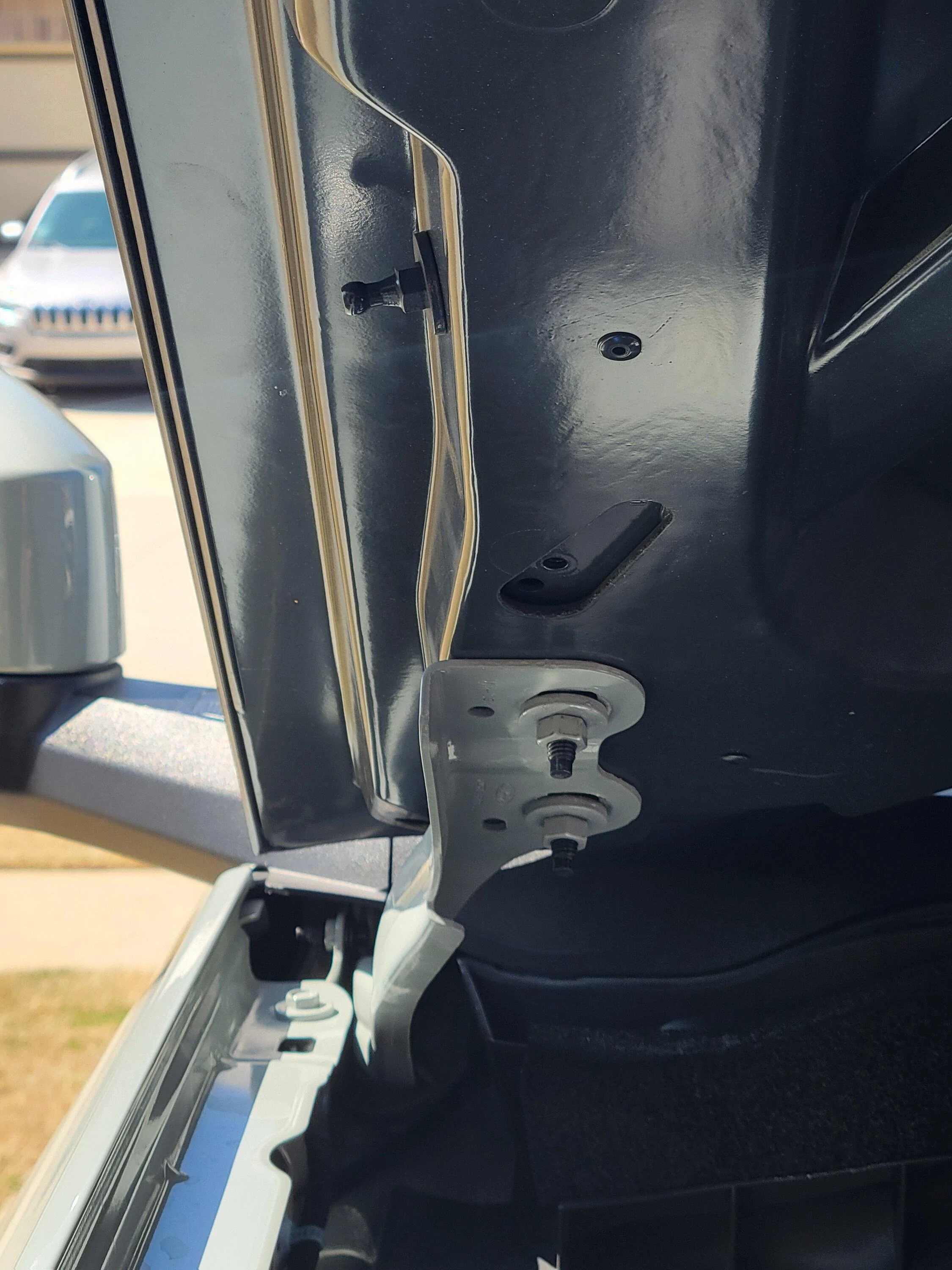 Ford Bronco Raptor hood on Bronco 20240303_131400