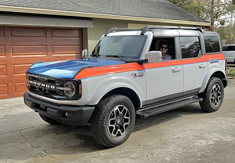Ford Bronco Another twist on the Baja Bronco IMG_0744