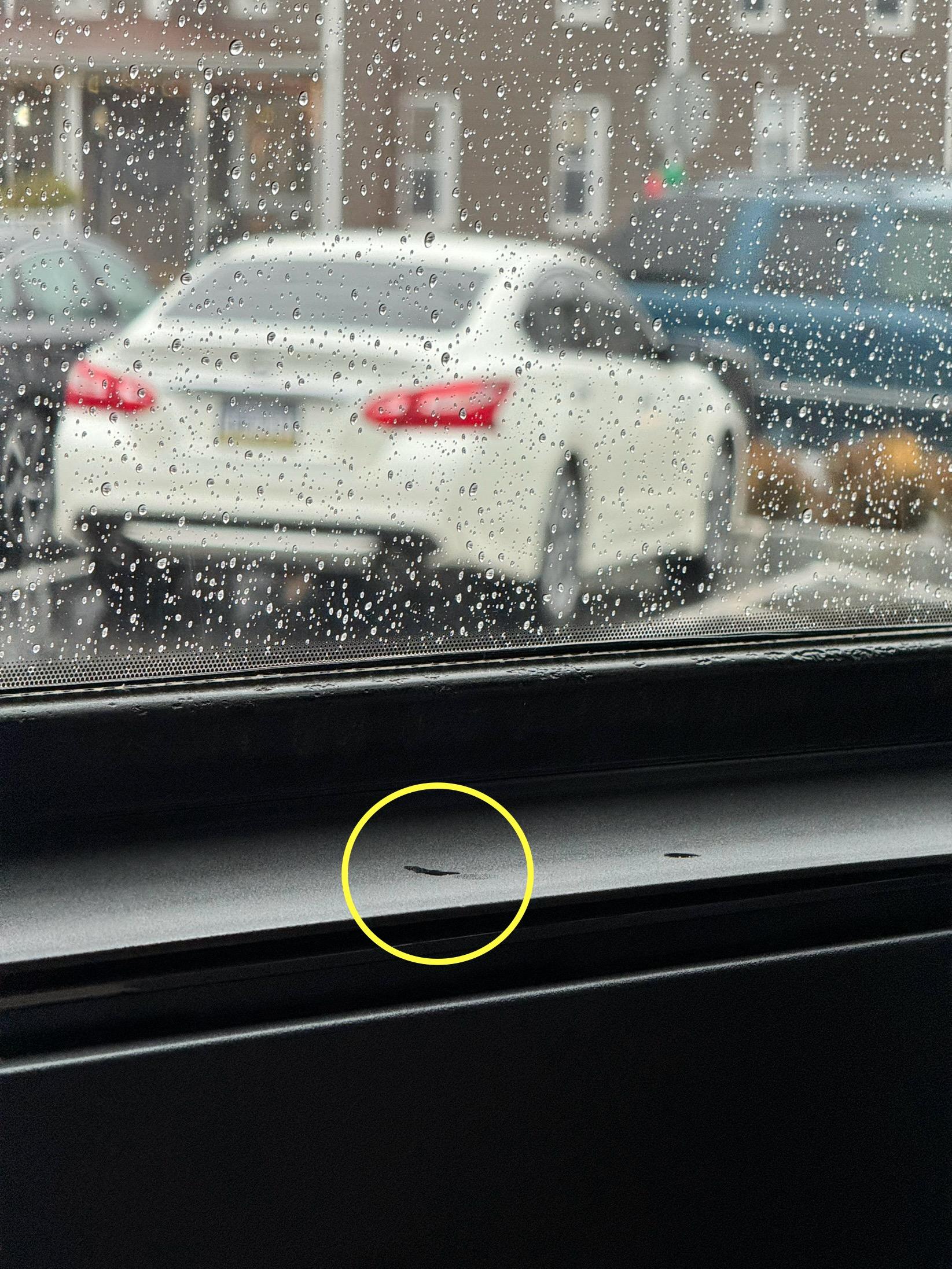 Ford Bronco Rear side window leaks IMG_1977