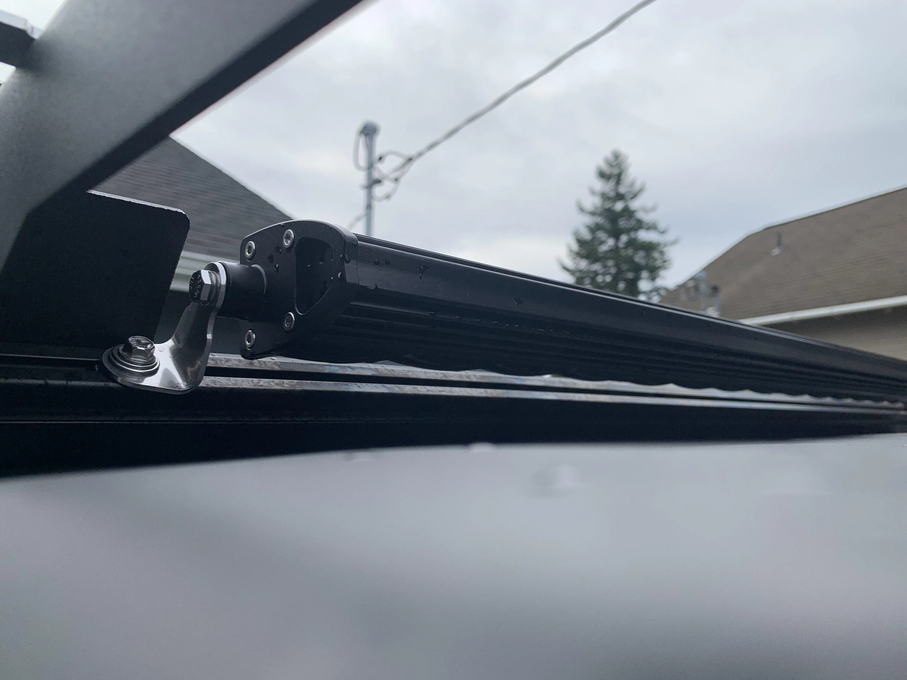 Ford Bronco Mounting lights onto a roof rack IMG_8625