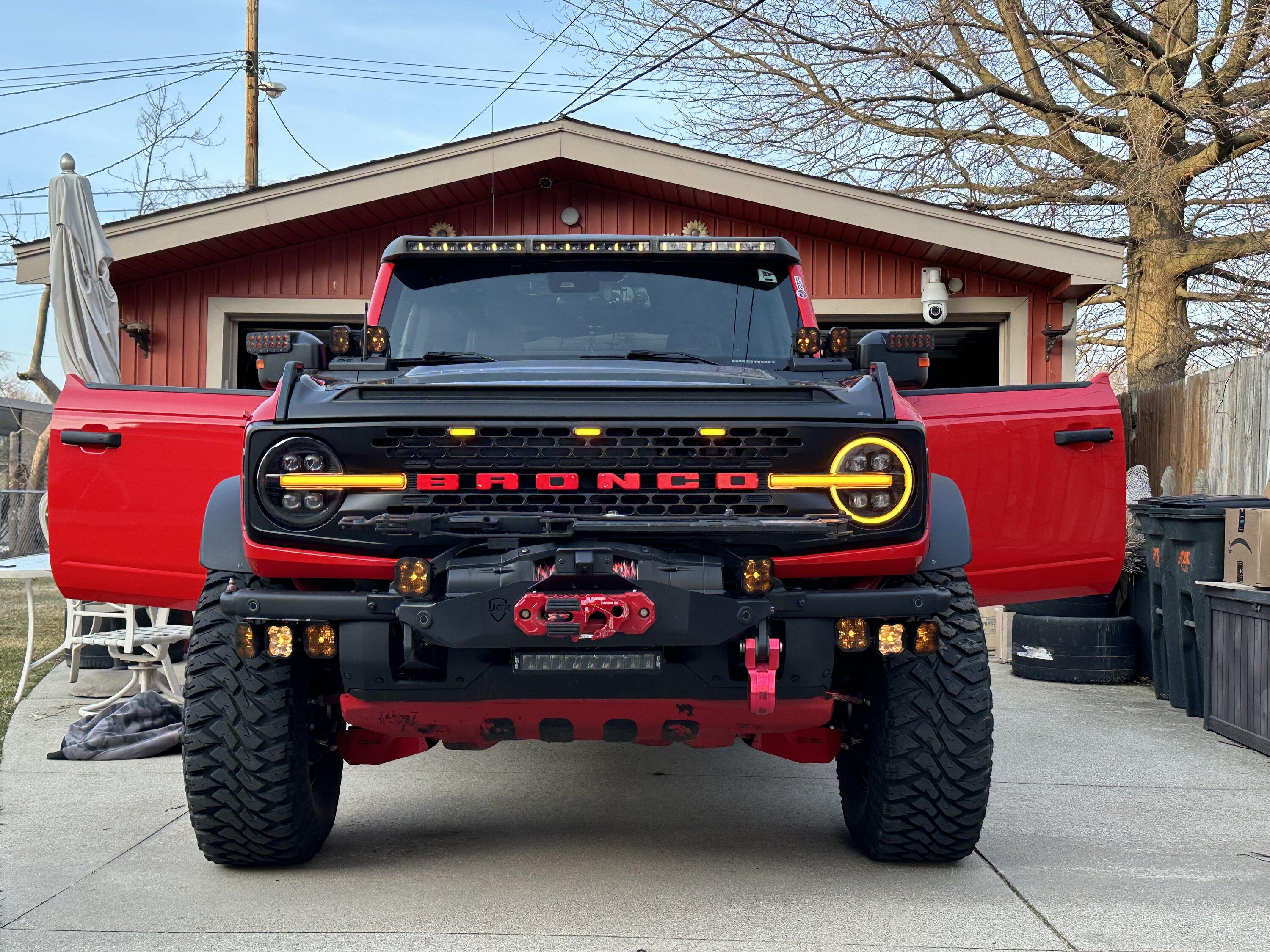 Ford Bronco Off road lighting advice please IMG_1578