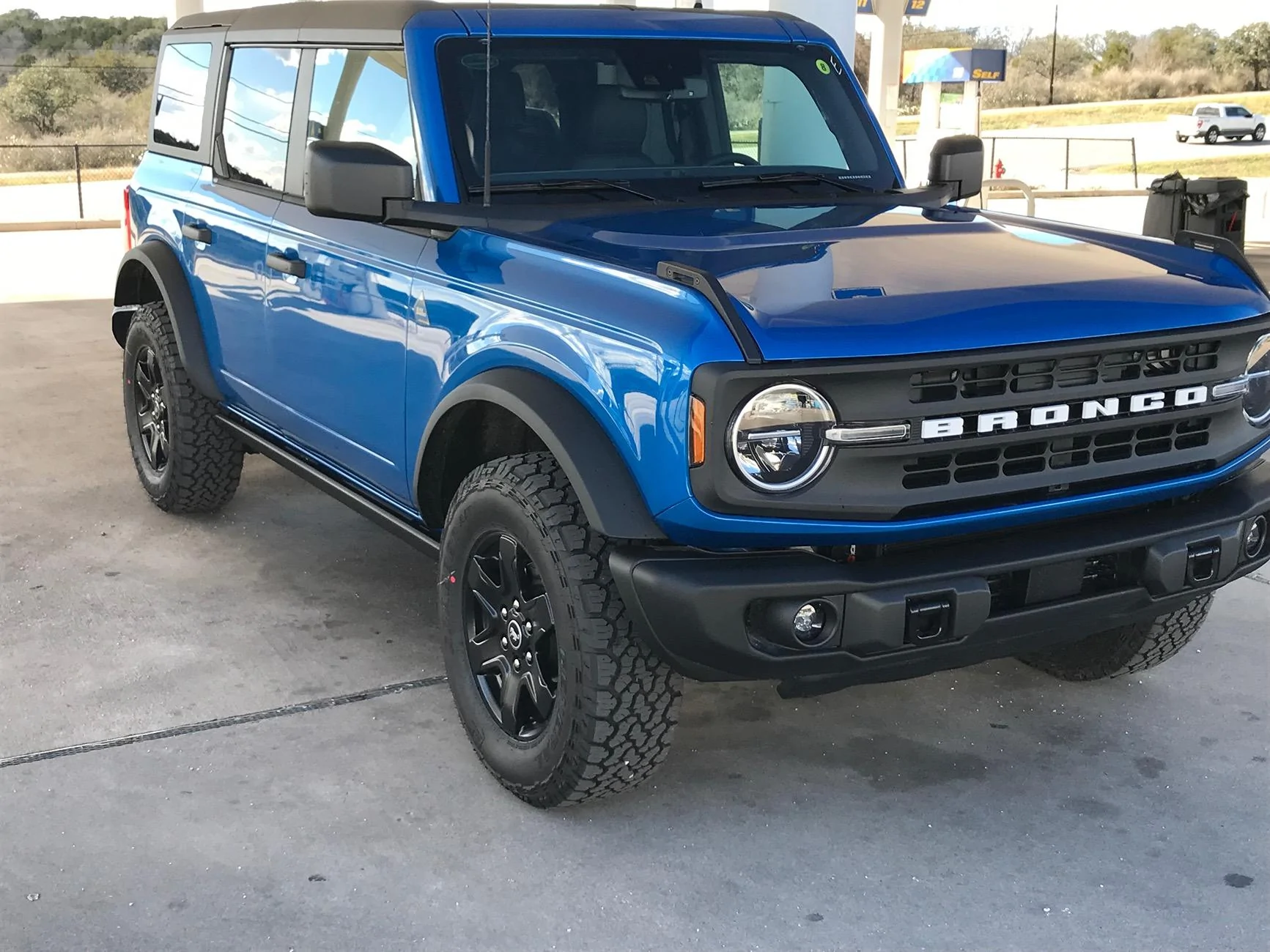 Ford Bronco New wheels after delivery or wait? IMG_8005