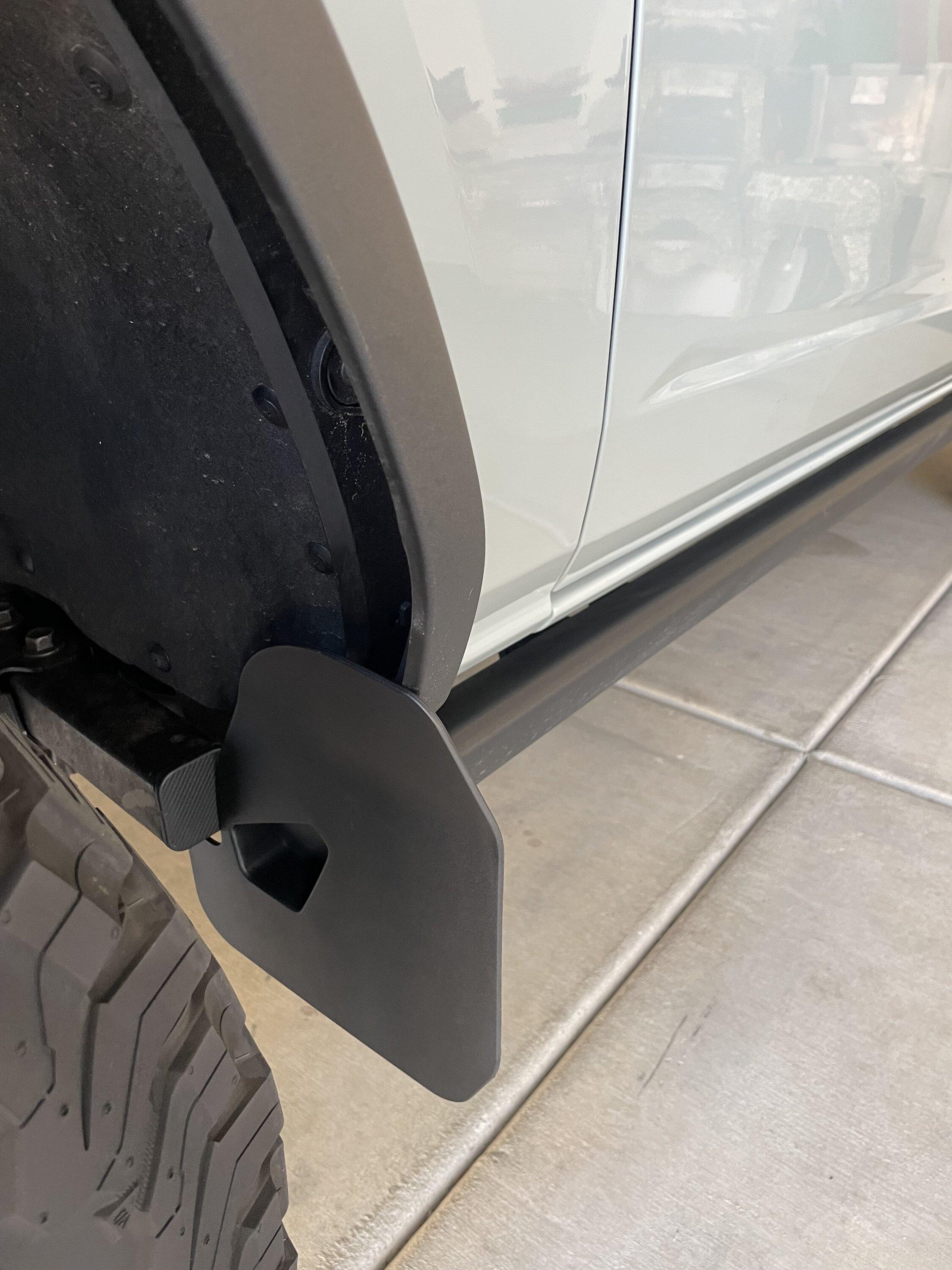 Ford Bronco IAG Mini Mud Flaps on Non SAS Badlands 4dr IMG_6420