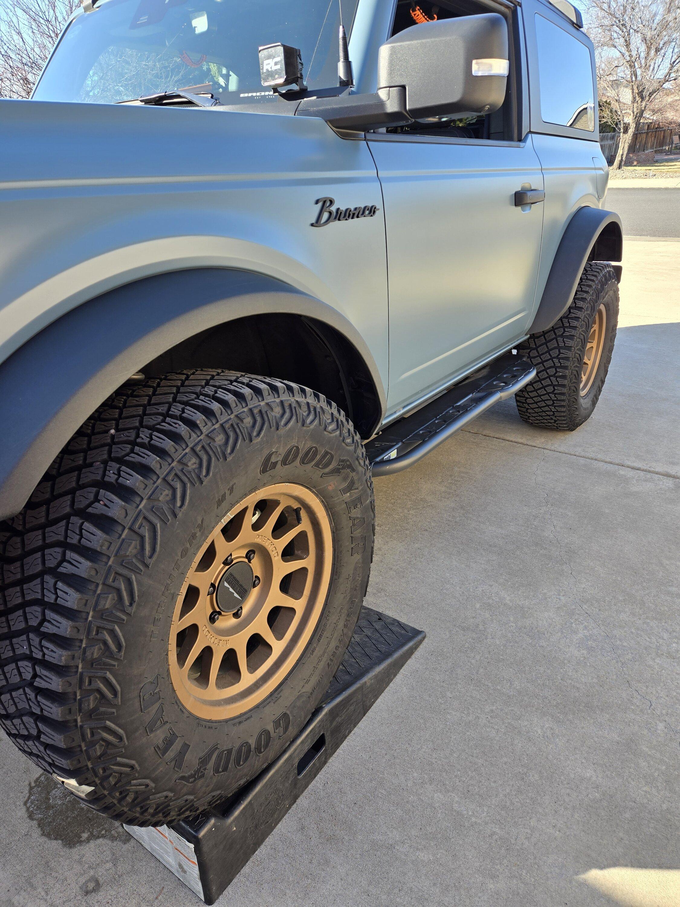 Ford Bronco Metal-Tech Step Sliders vs Rock Slide Engineering Step Sliders? 20240307_144856