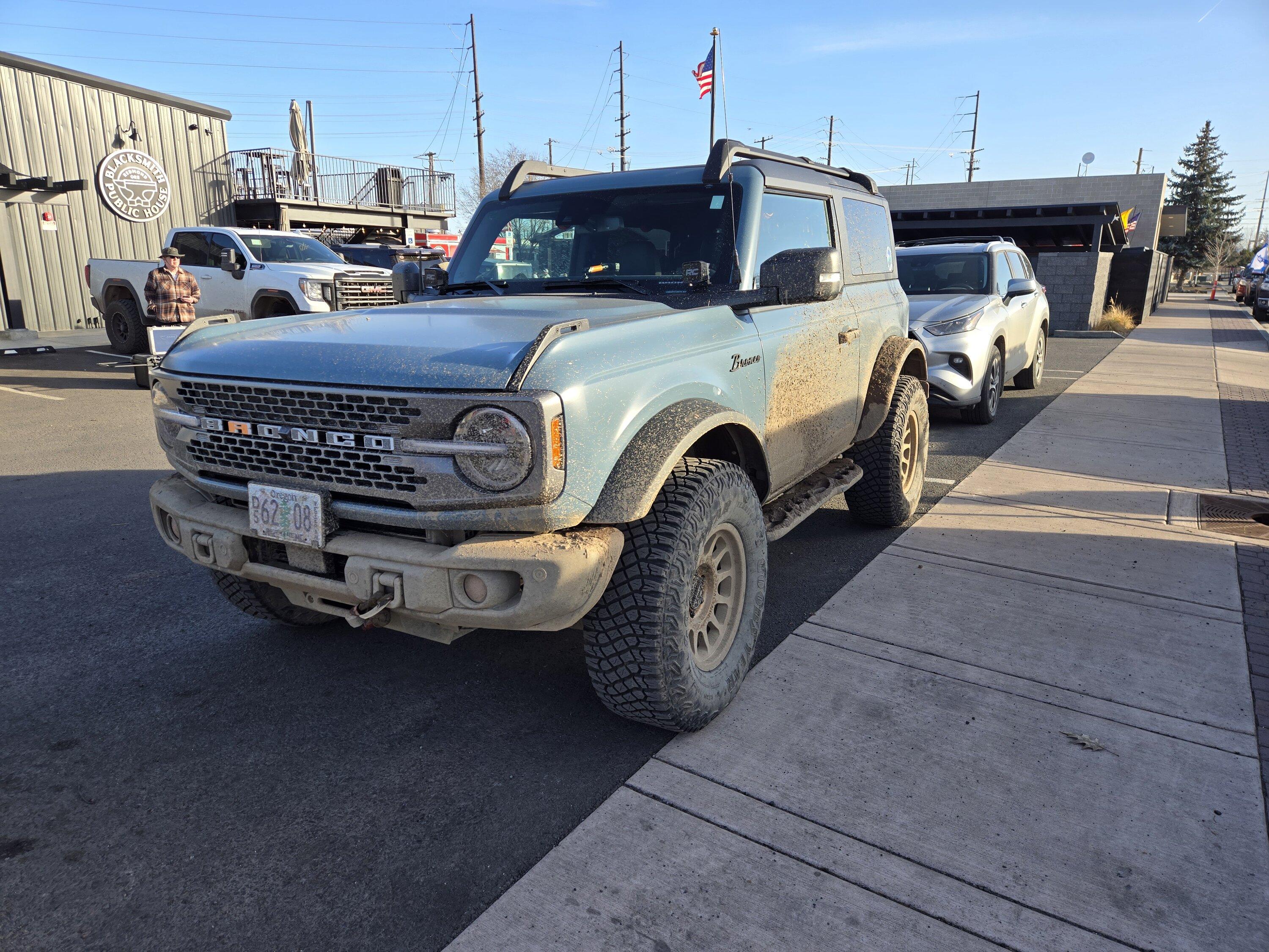 Ford Bronco Feedback on RCI vs Metal Tech 4x4 Rock Sliders 20240224_160150