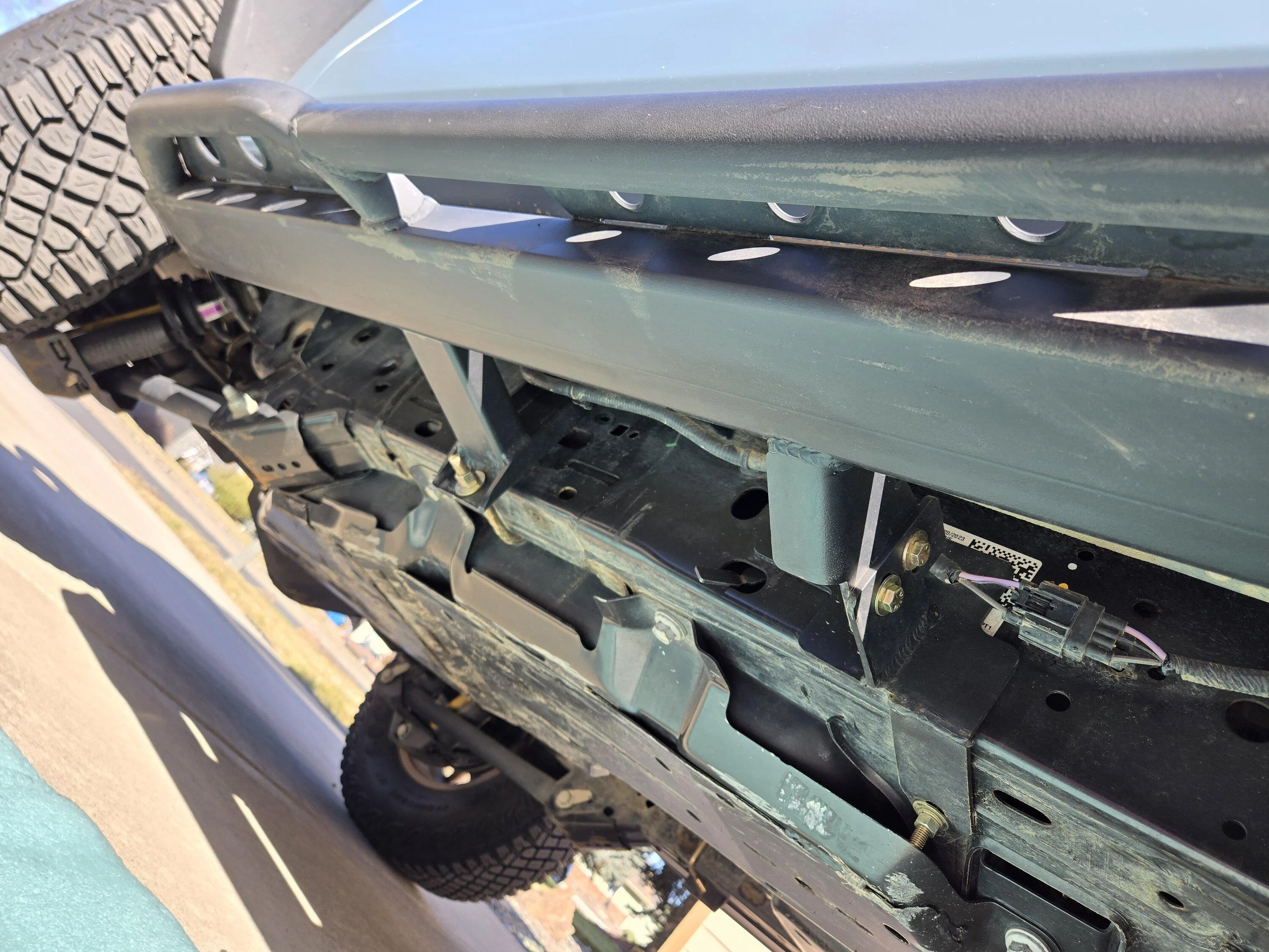 Ford Bronco Feedback on RCI vs Metal Tech 4x4 Rock Sliders 20240307_145602
