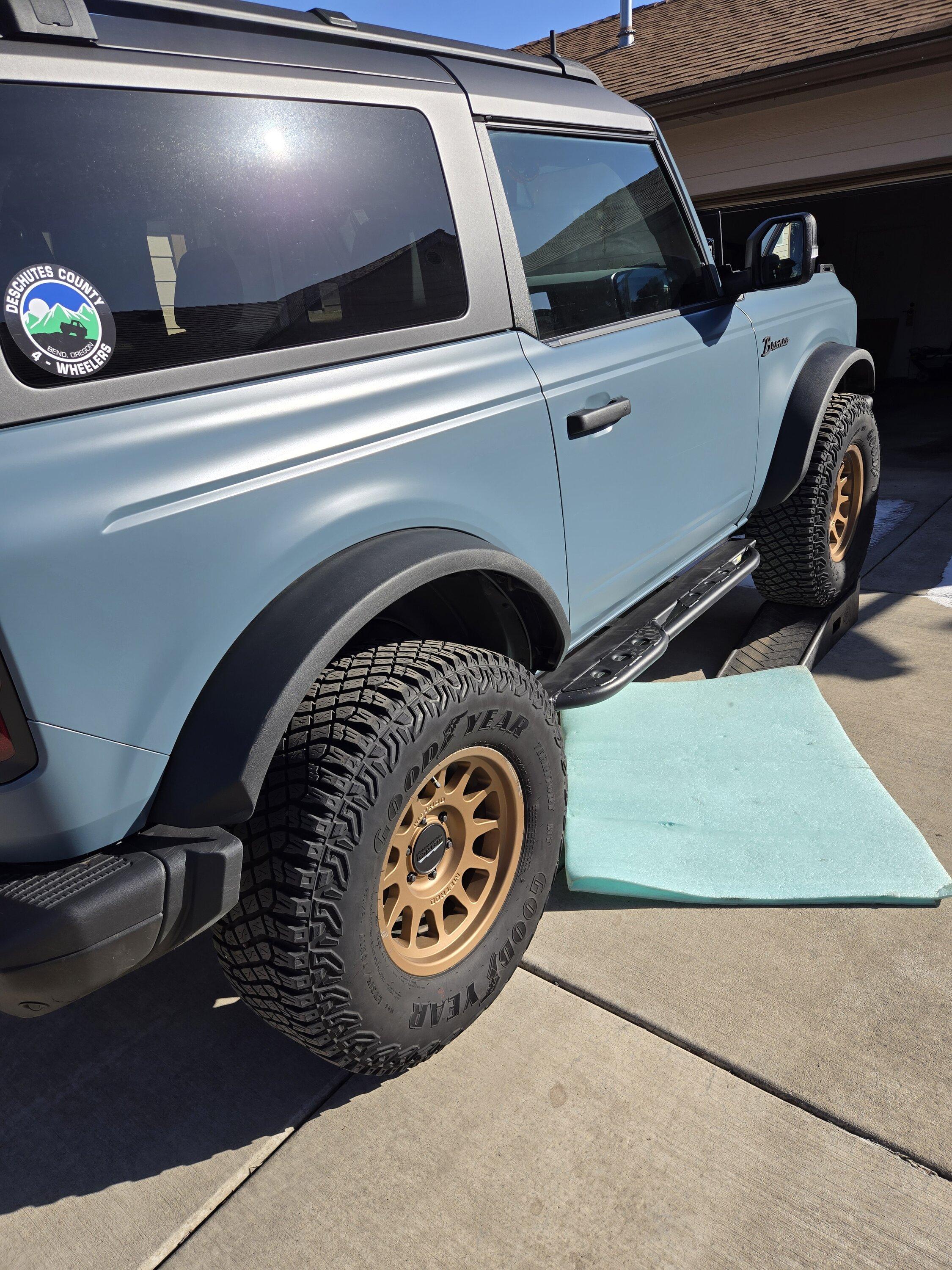 Ford Bronco Feedback on RCI vs Metal Tech 4x4 Rock Sliders 20240307_145647