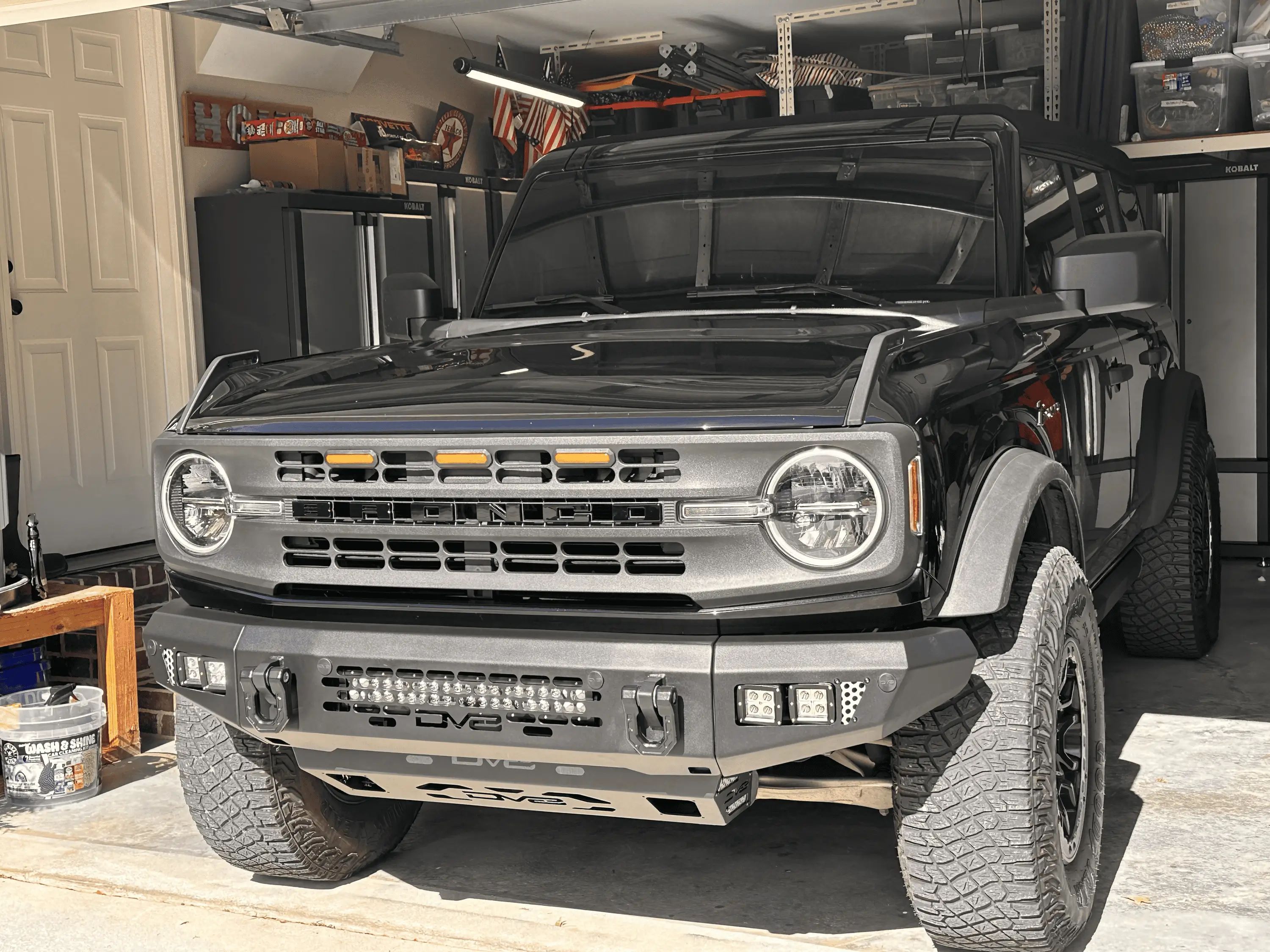 Ford Bronco DV8 OEM style bumper and lights installed* tempImageuFU6B3
