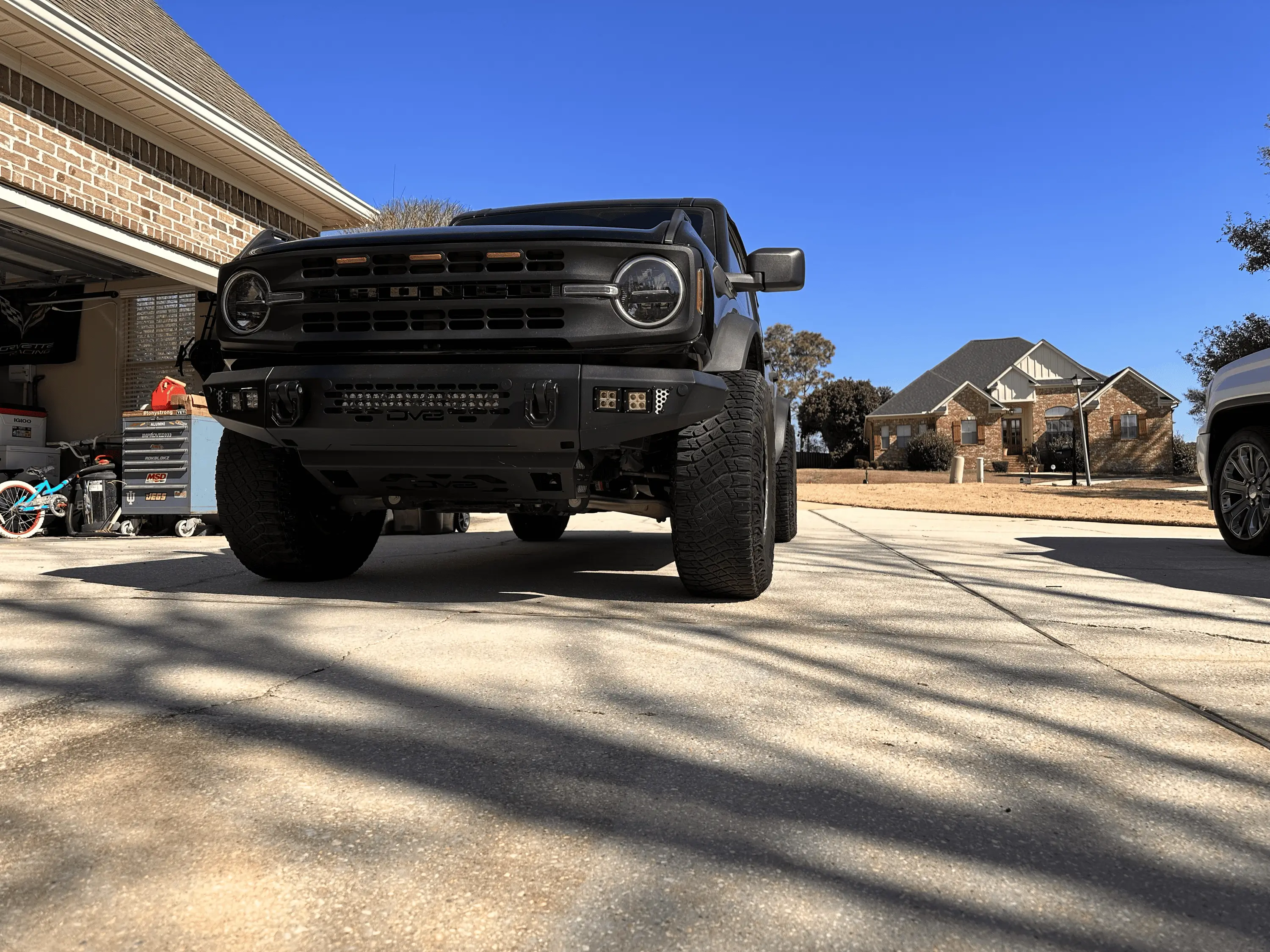 Ford Bronco DV8 OEM style bumper and lights installed* tempImageYkq8OX