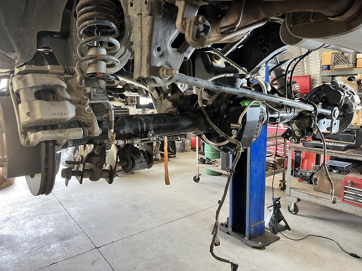 Ford Bronco Complete Rear Axle Swap (M220) - In Depth DIY Video IMG_7026