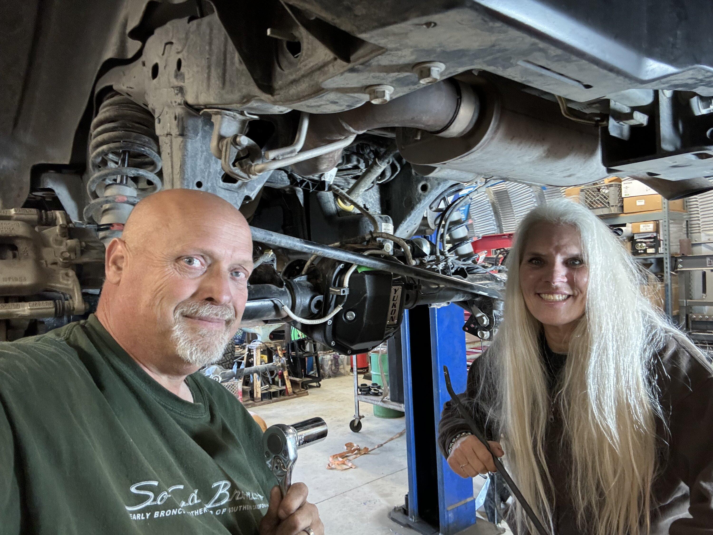 Ford Bronco Complete Rear Axle Swap (M220) - In Depth DIY Video IMG_6780