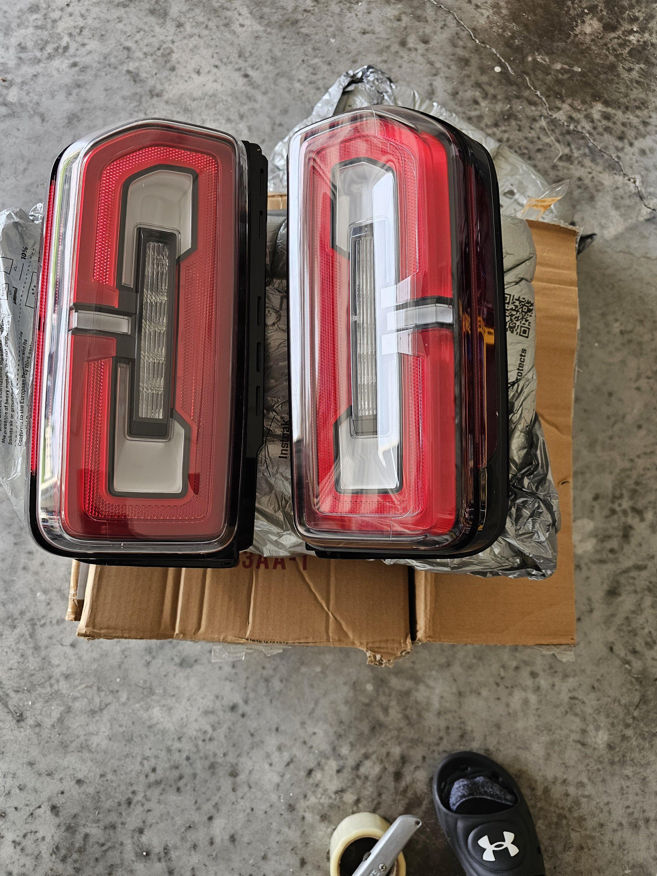 Ford Bronco Oem LED signature tail lights 20240316_164053