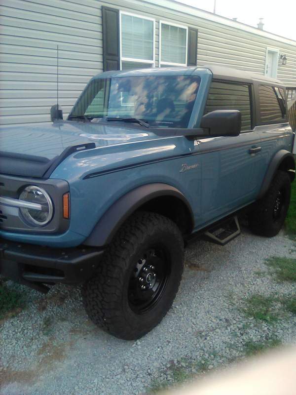 Ford Bronco Black Diamond Wheels on a Badlands? IMG_0154