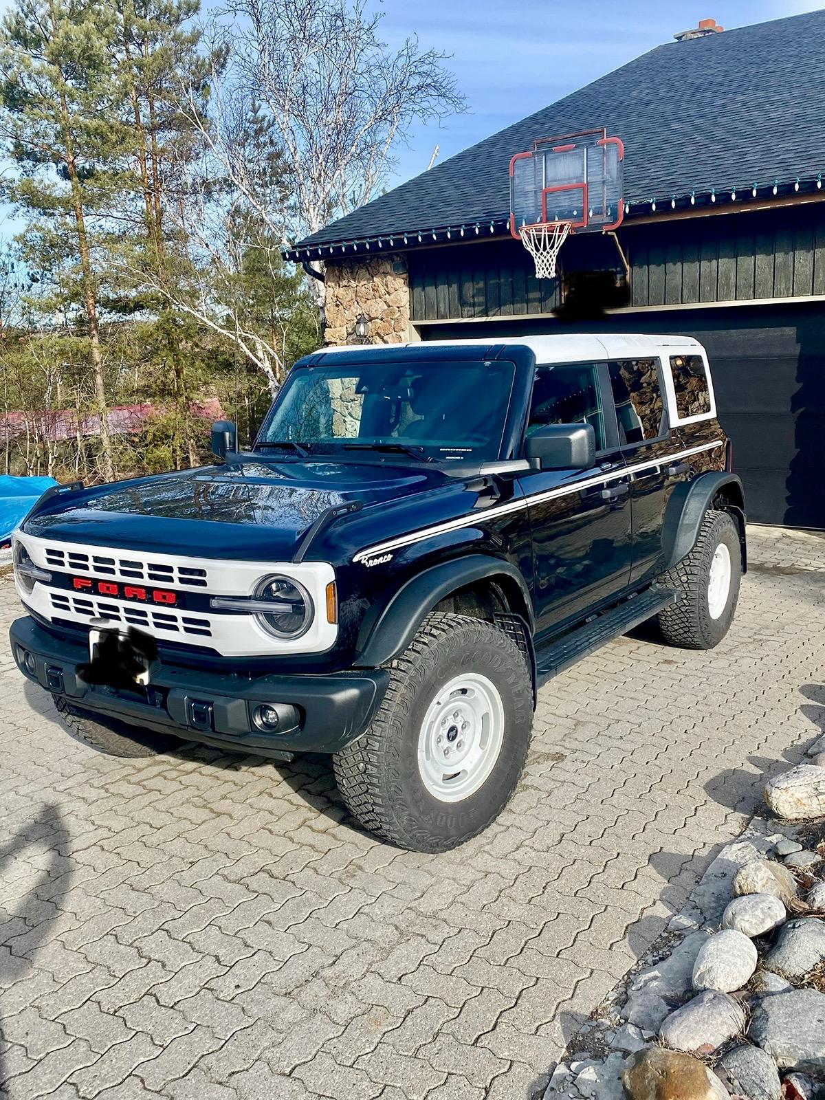 Ford Bronco HERITAGE EDITION Bronco Club IMG_2968