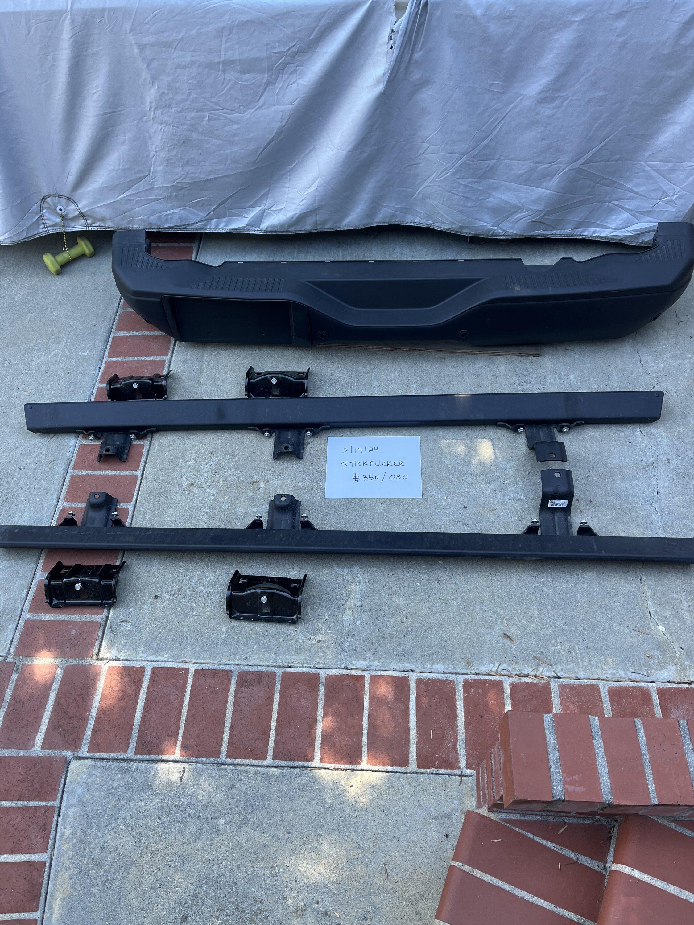 Ford Bronco SOLD - OEM Rock Sliders IMG_3755