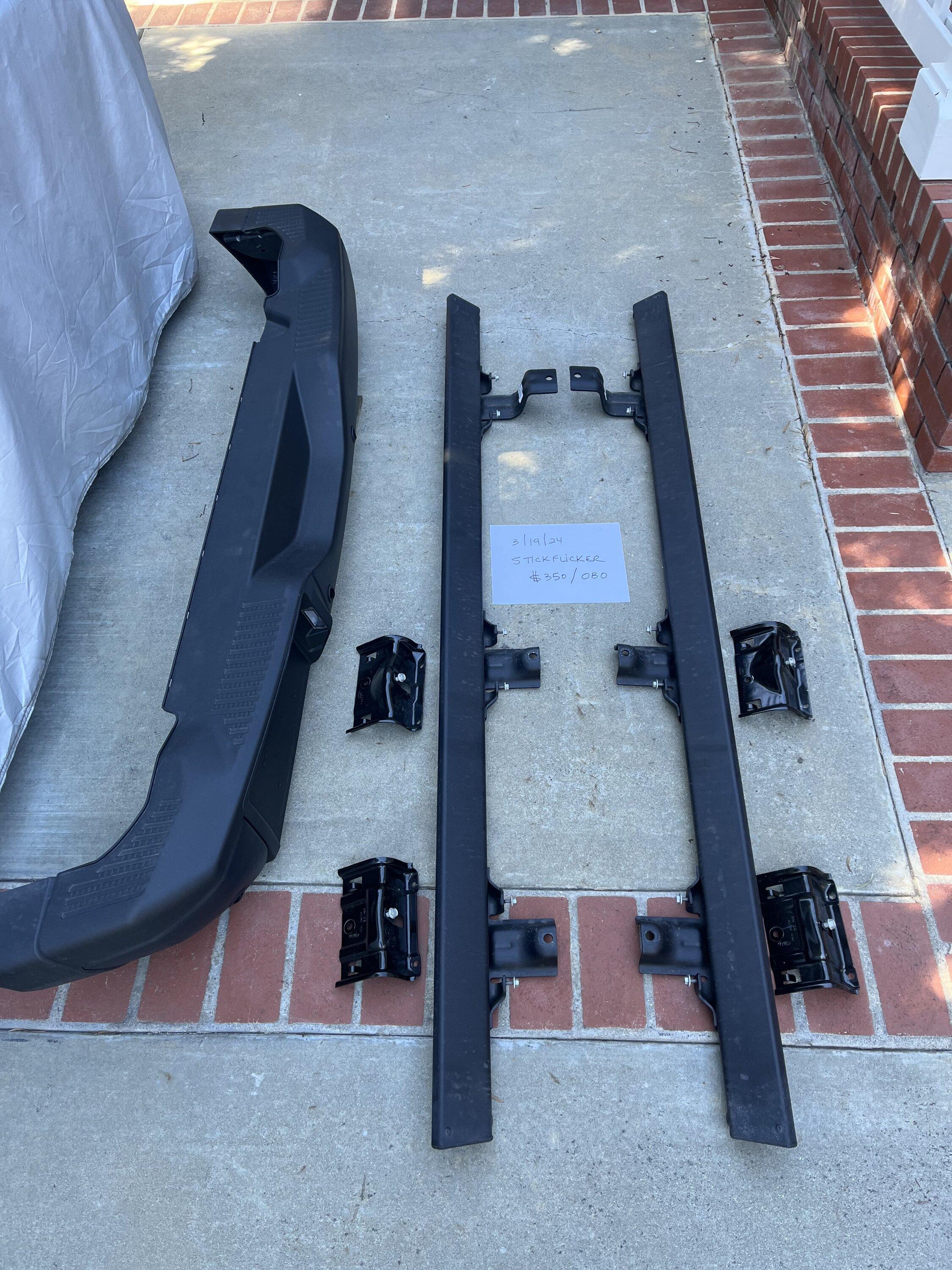 Ford Bronco SOLD - OEM Rock Sliders IMG_3756